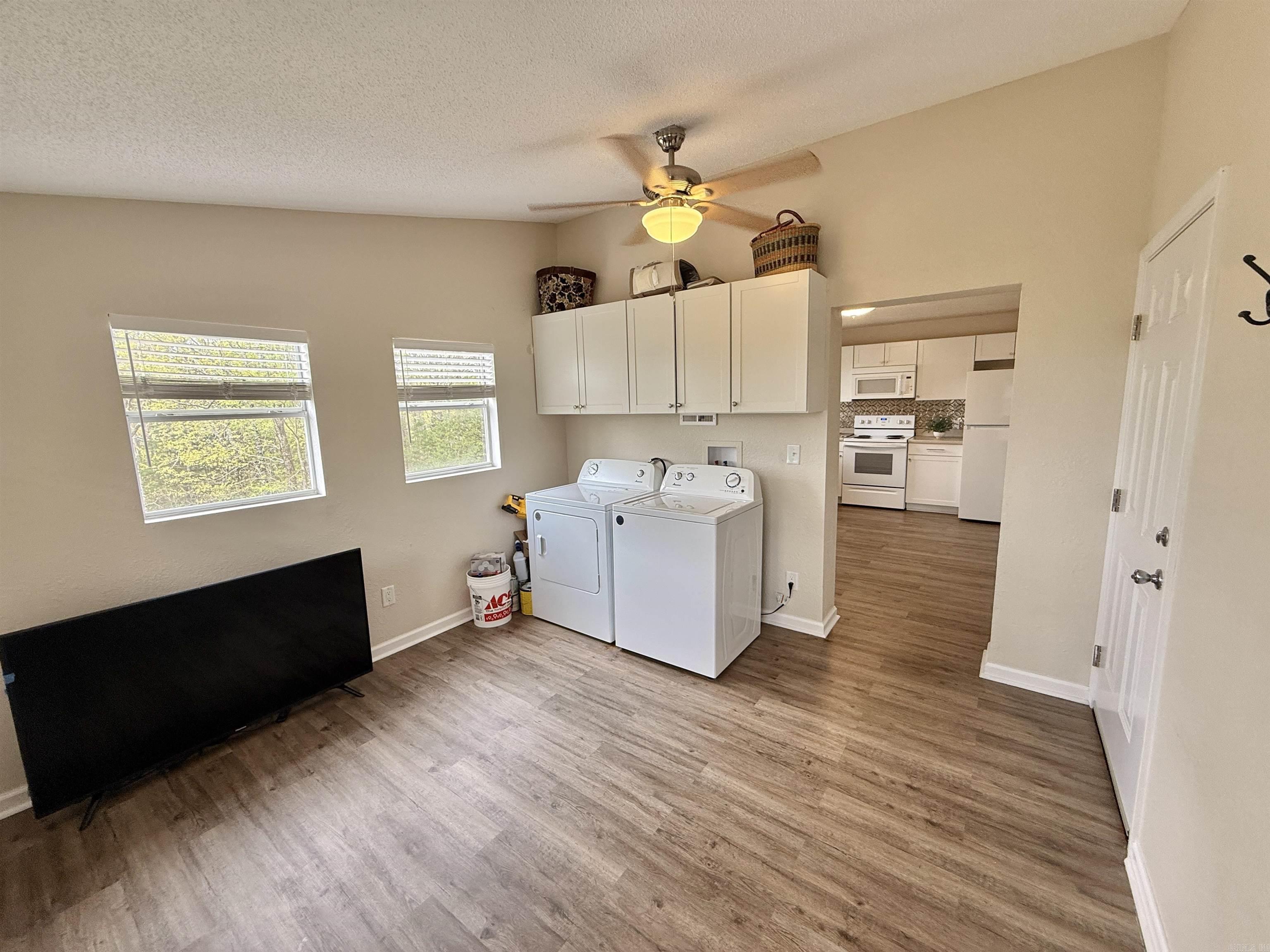 PINE HILL ESTATES - Residential