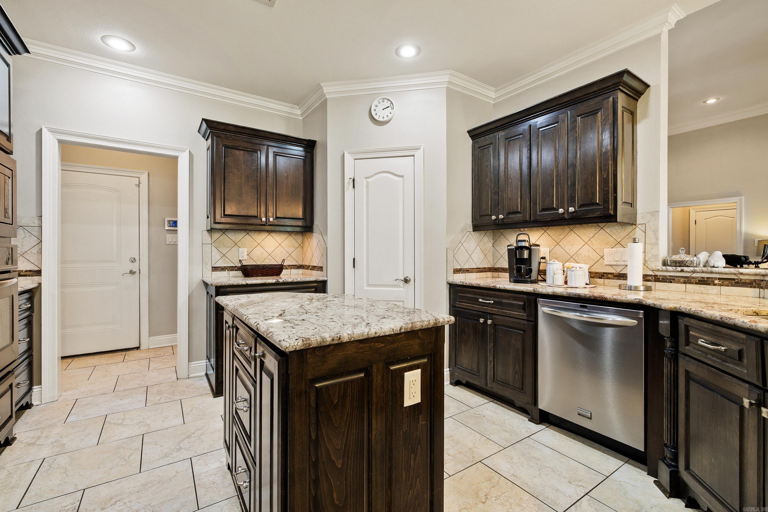 WESTSHORE ADDN HURRICANE LAKE ES - Residential