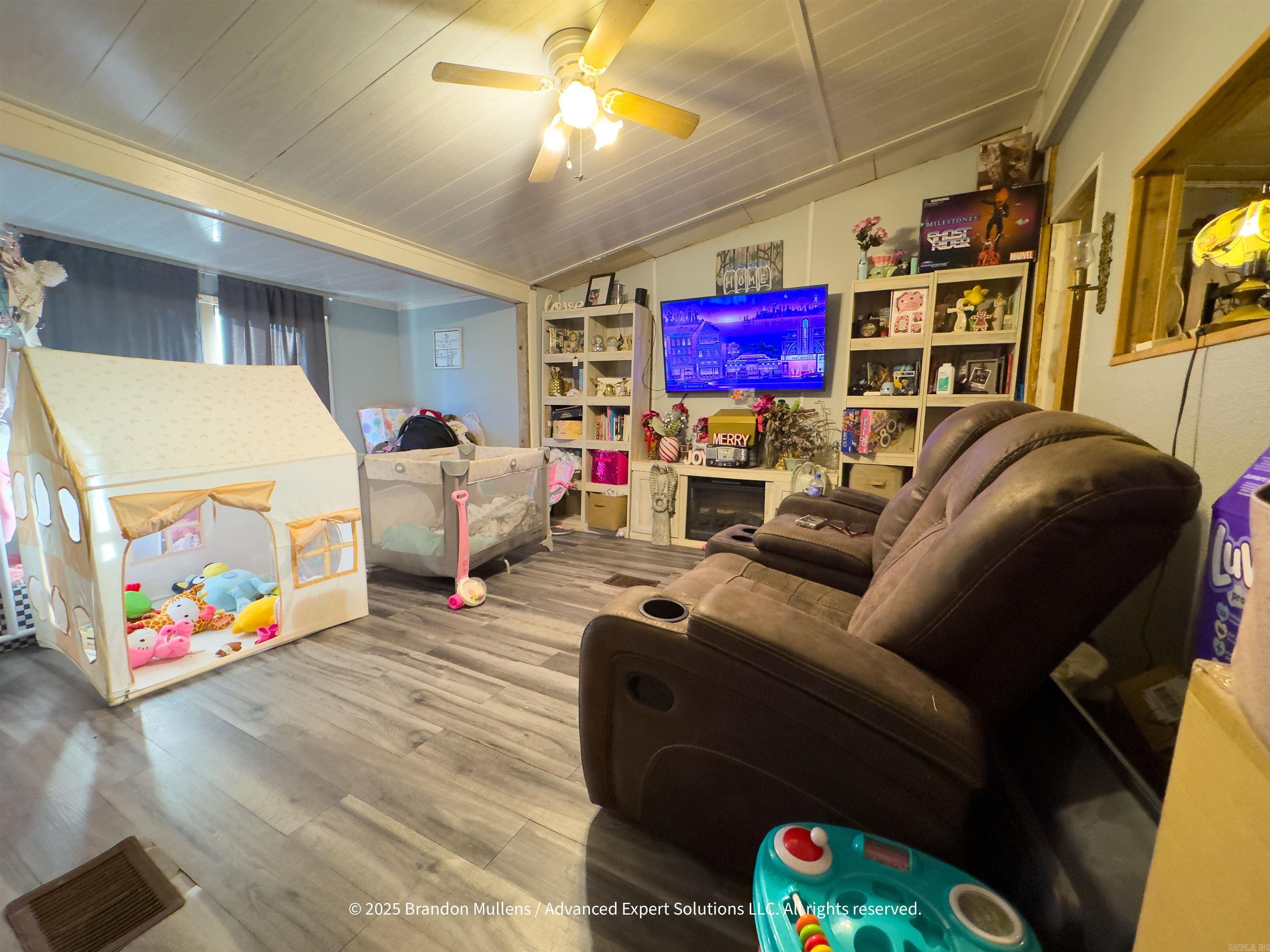 Fra-Mar - Residential