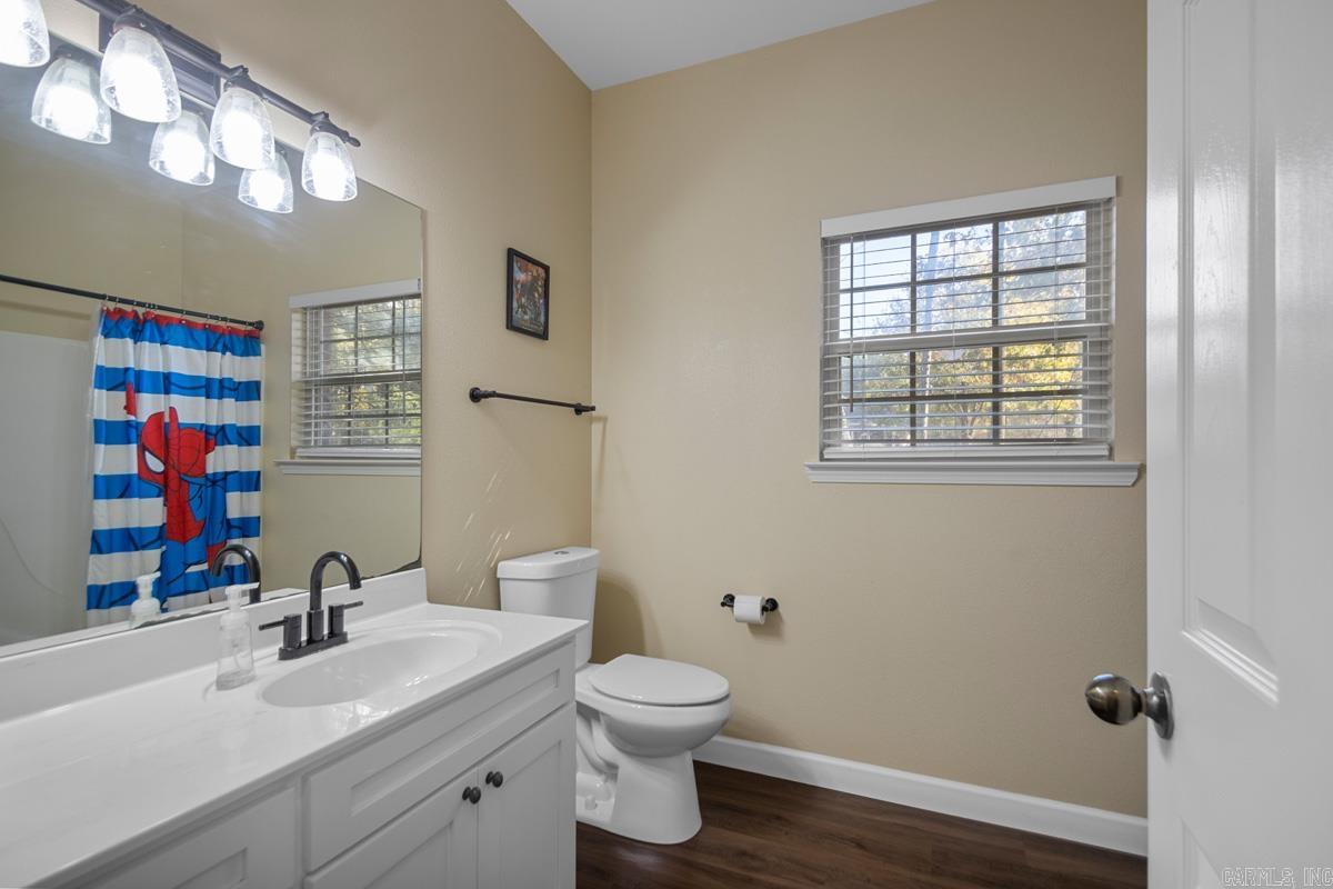 WILLIAMSBURG COVE - Residential