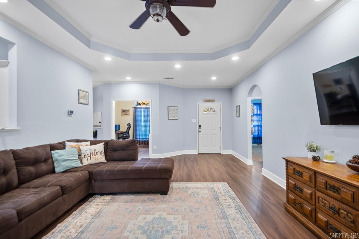 WILLIAMSBURG COVE - Residential