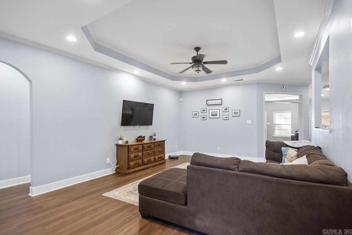 WILLIAMSBURG COVE - Residential