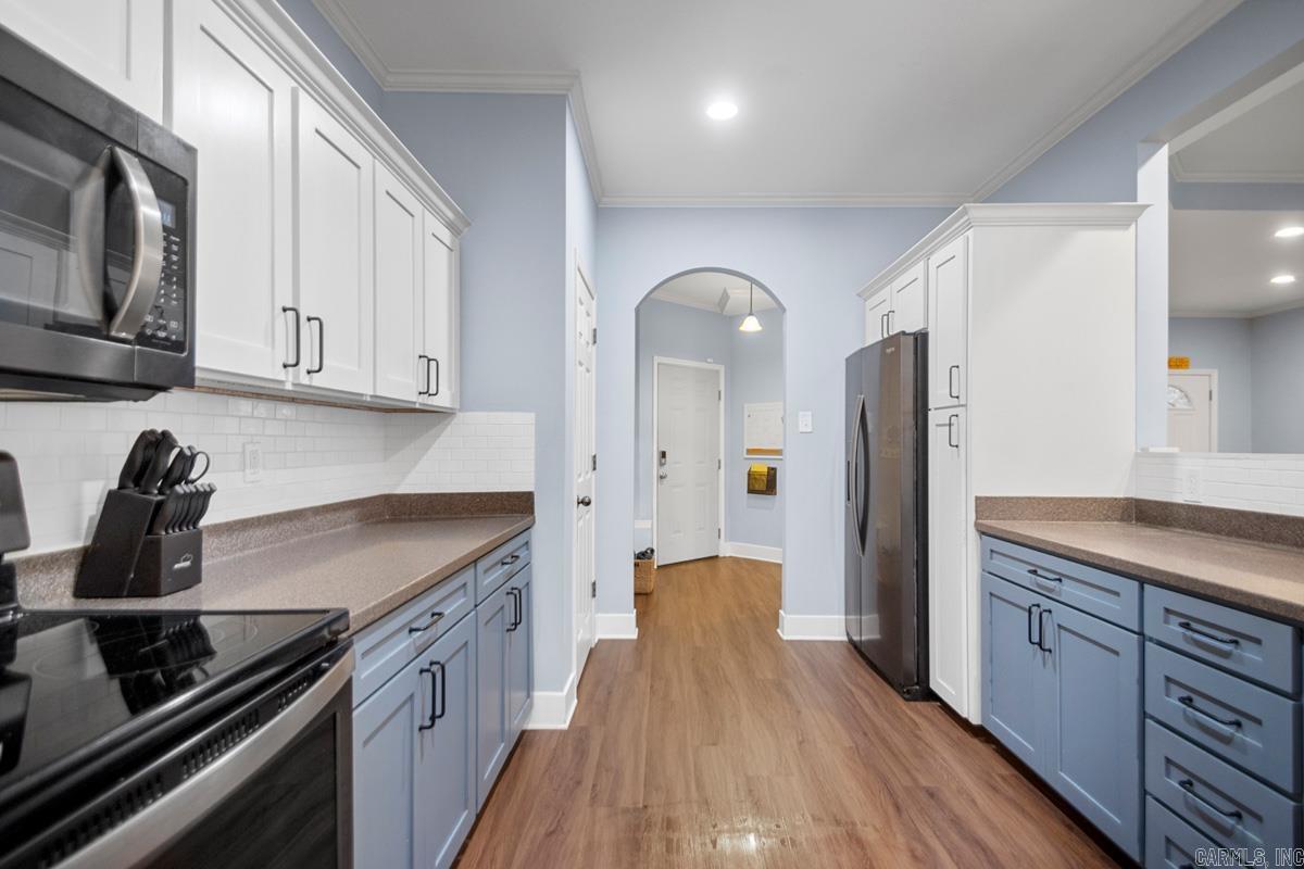 WILLIAMSBURG COVE - Residential