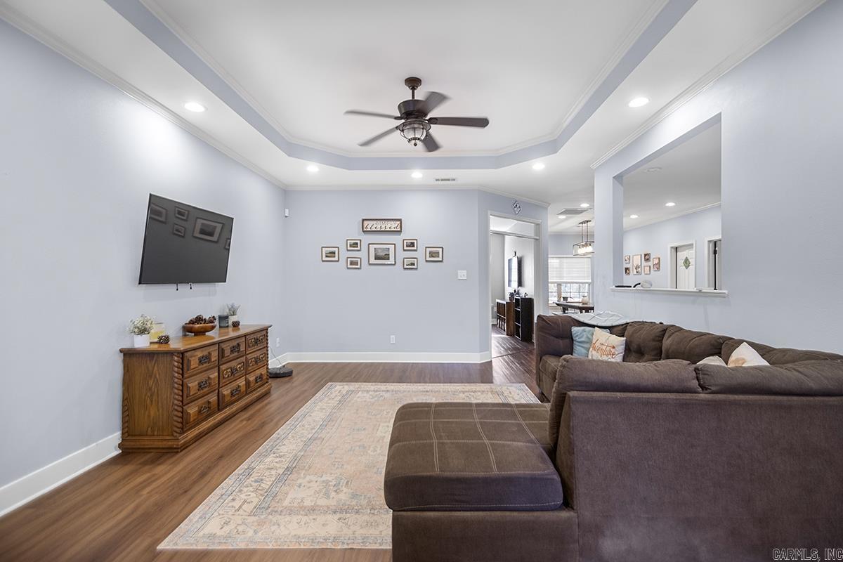 WILLIAMSBURG COVE - Residential