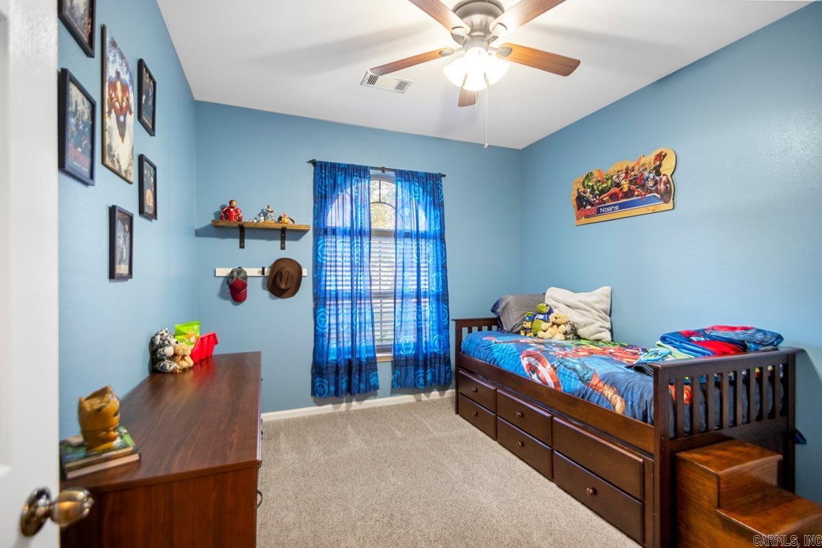 WILLIAMSBURG COVE - Residential