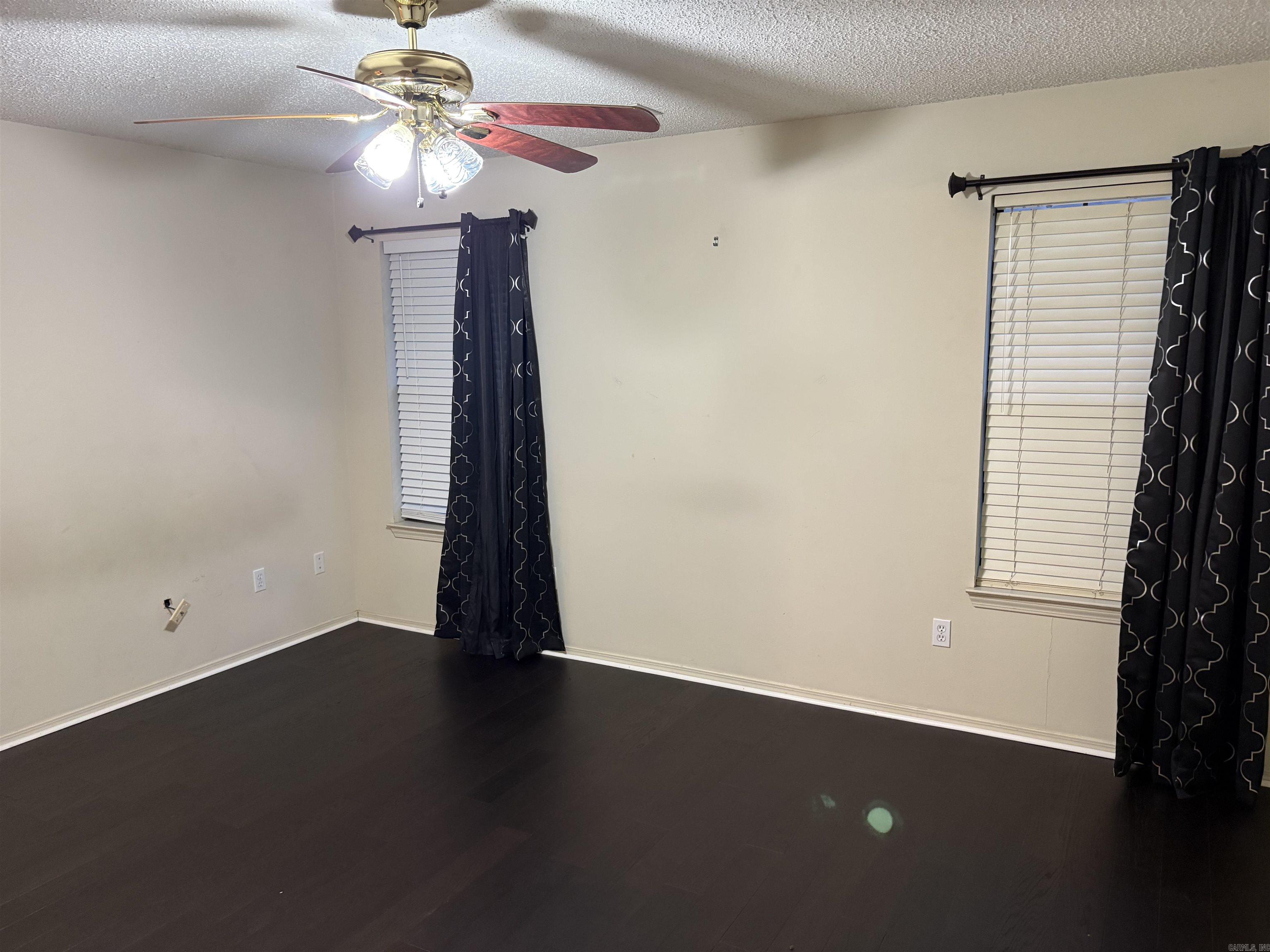 PINEDALE COVE - Residential