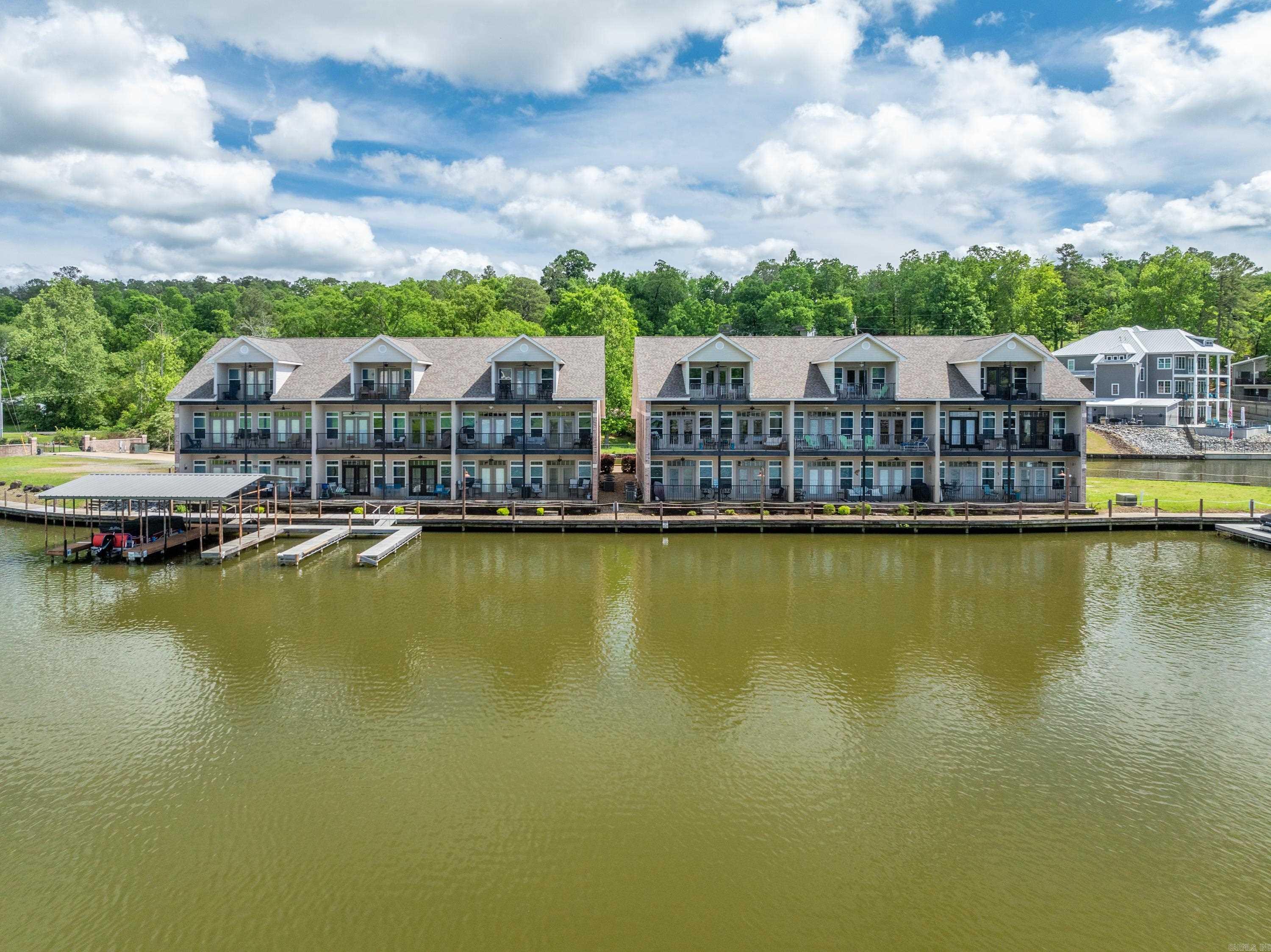 GRAND POINTE VIEW HPR - Residential