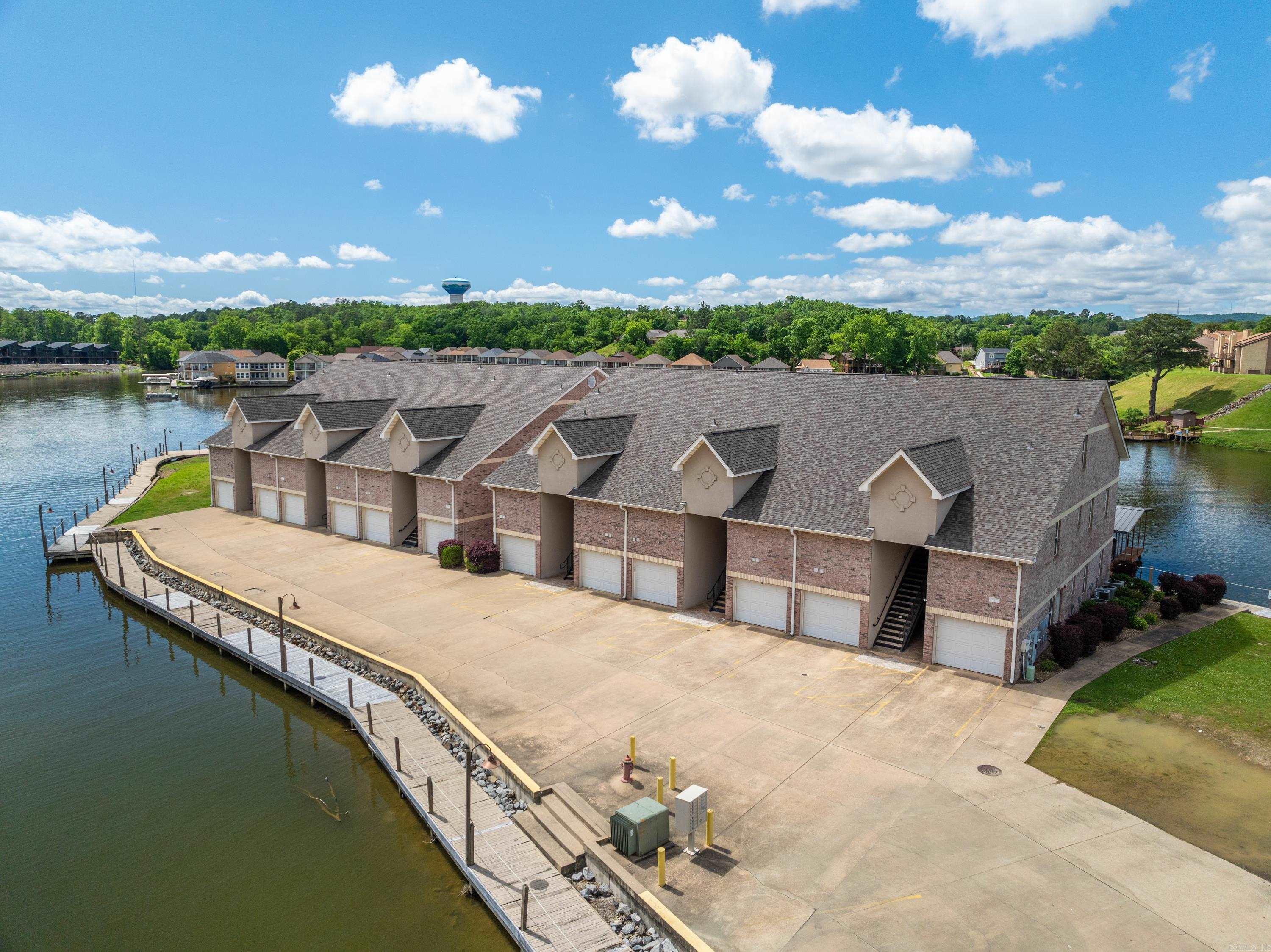 GRAND POINTE VIEW HPR - Residential