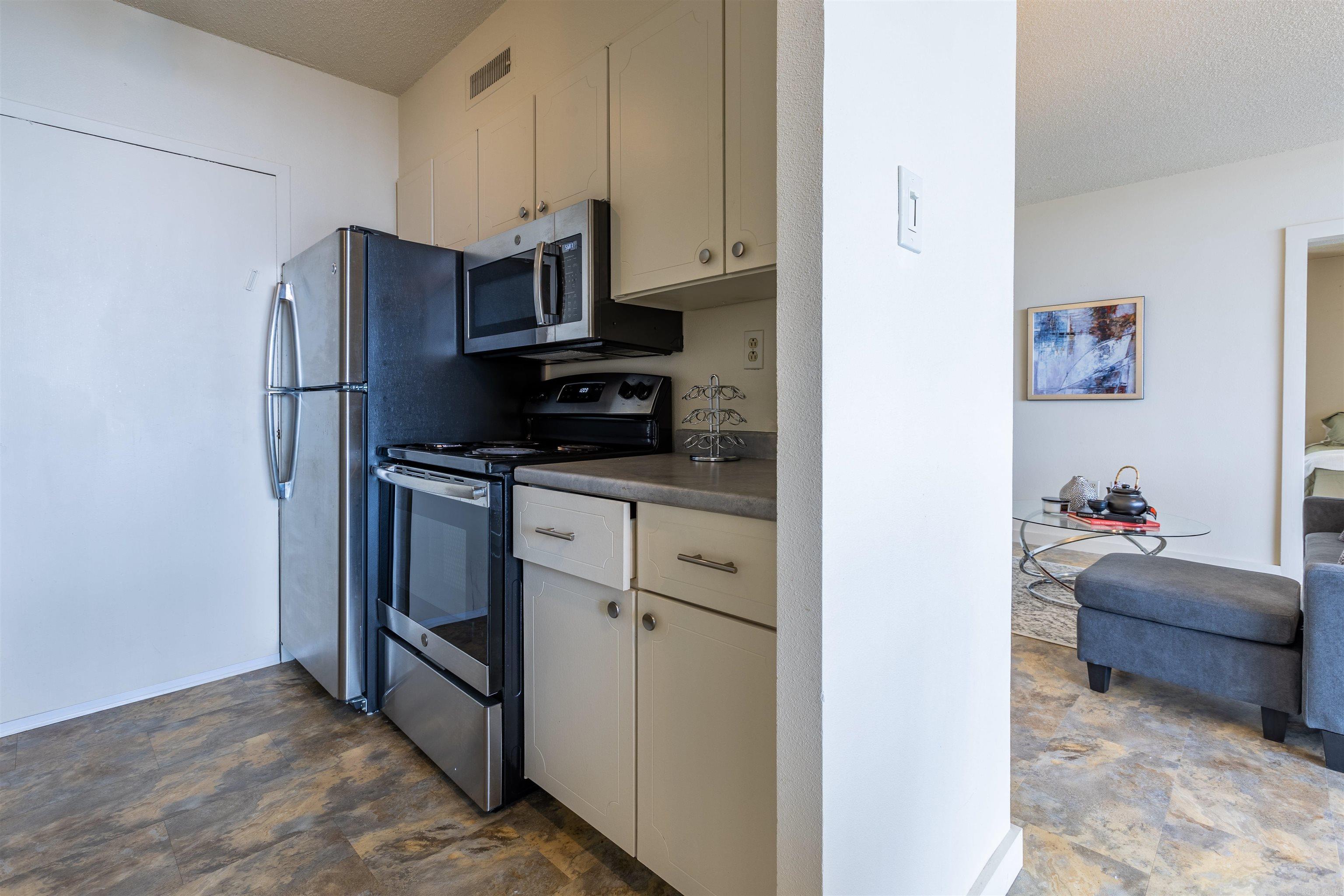 Quapaw Tower HPR - Residential Lease