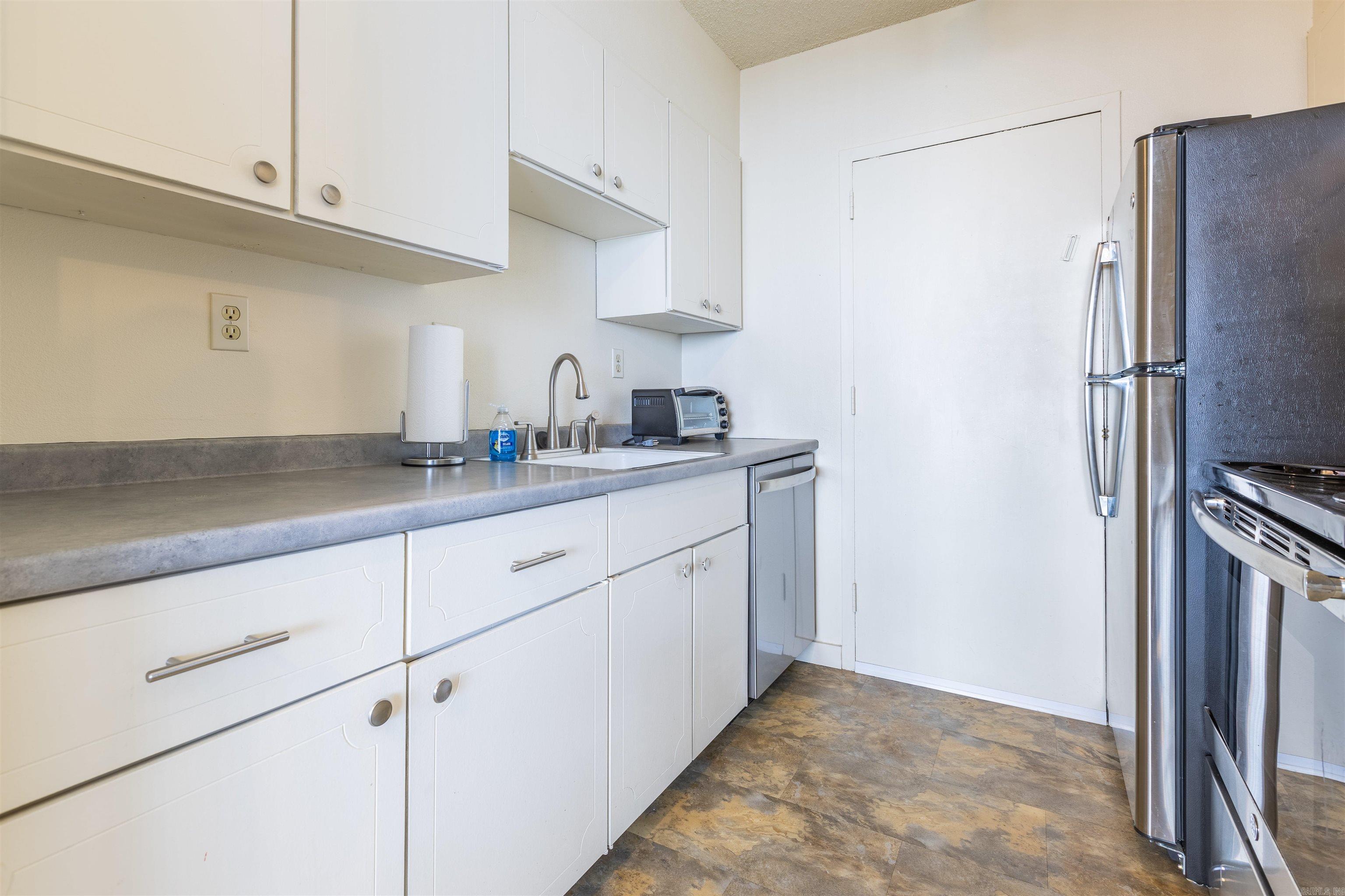 Quapaw Tower HPR - Residential Lease