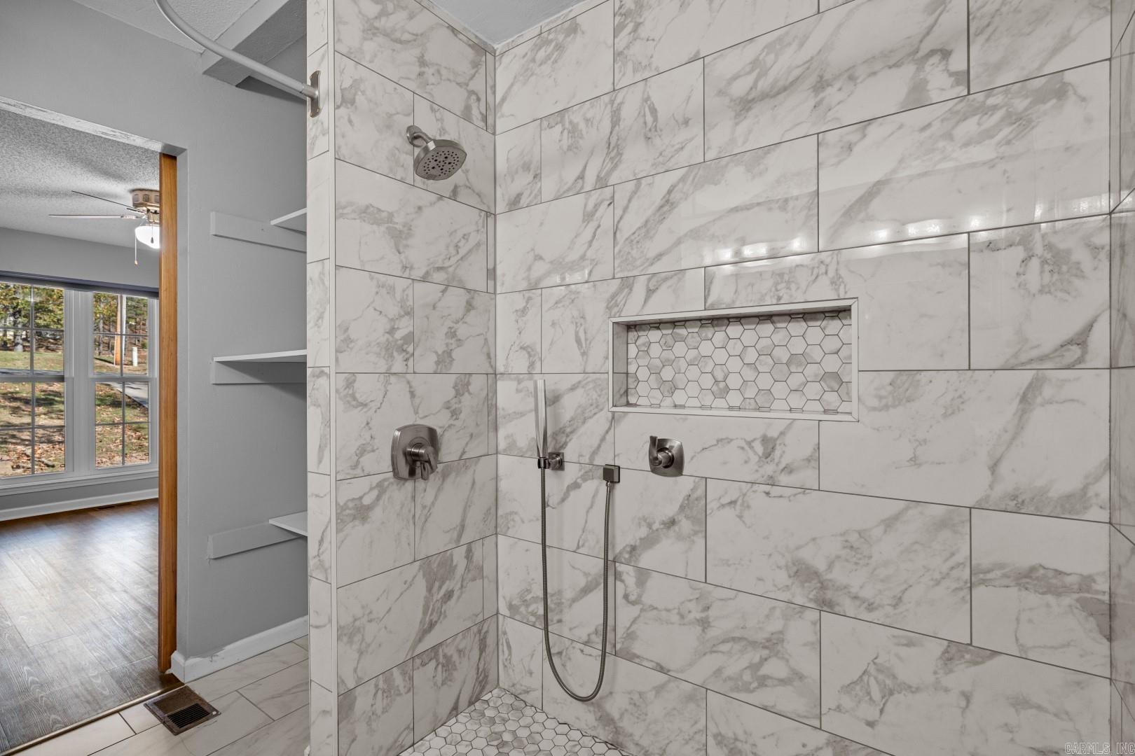 Diamondhead L1 - Residential