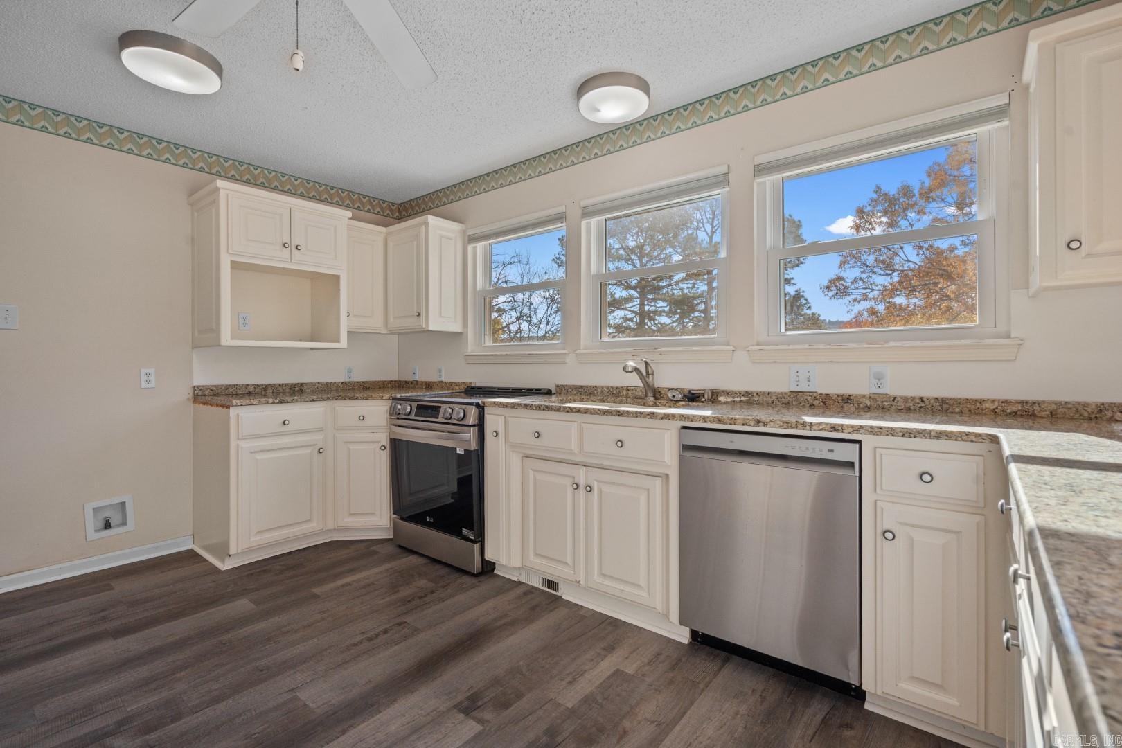 Diamondhead L1 - Residential