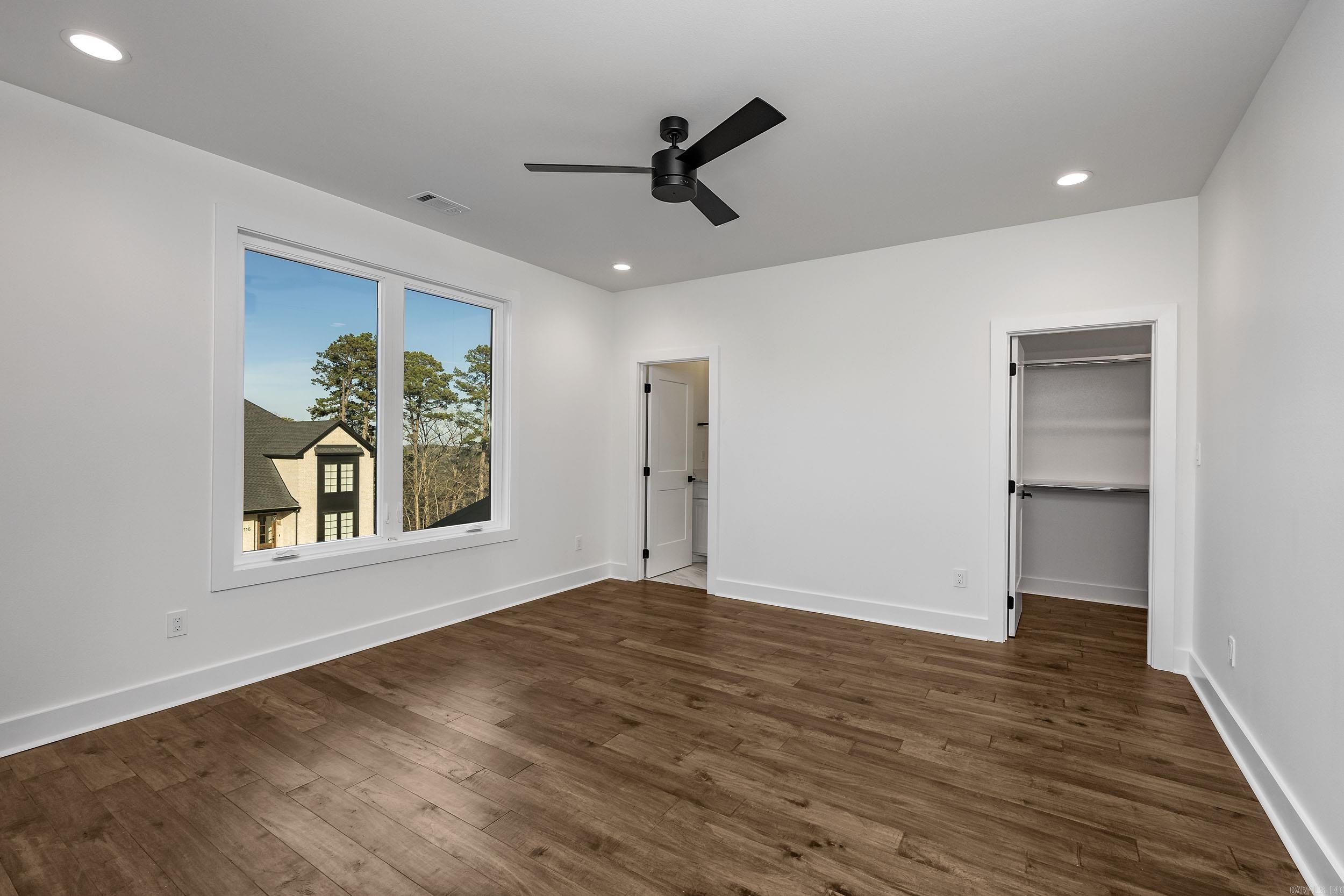 CHENAL VALLEY "FALSTONE COURT" - Residential