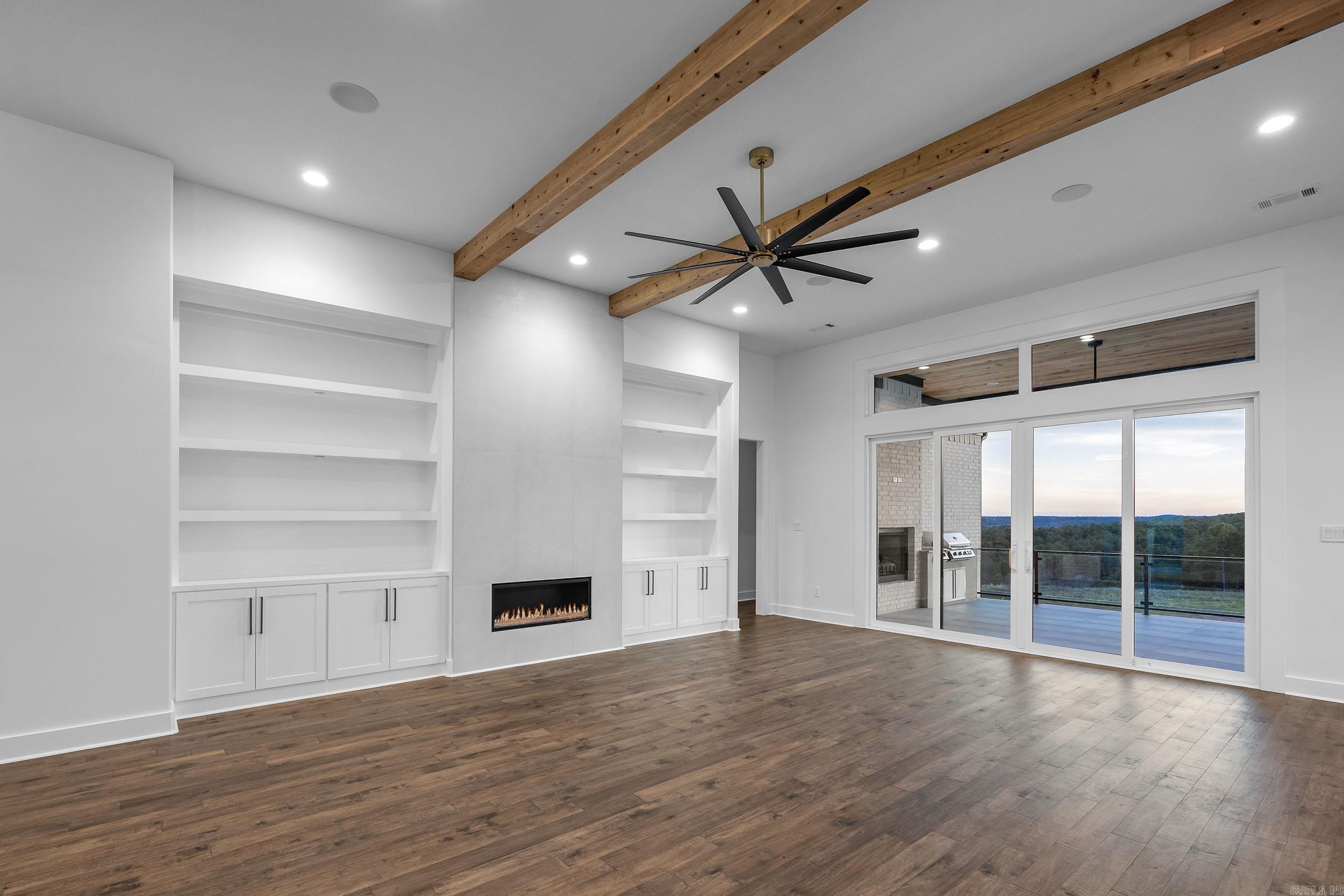 CHENAL VALLEY "FALSTONE COURT" - Residential