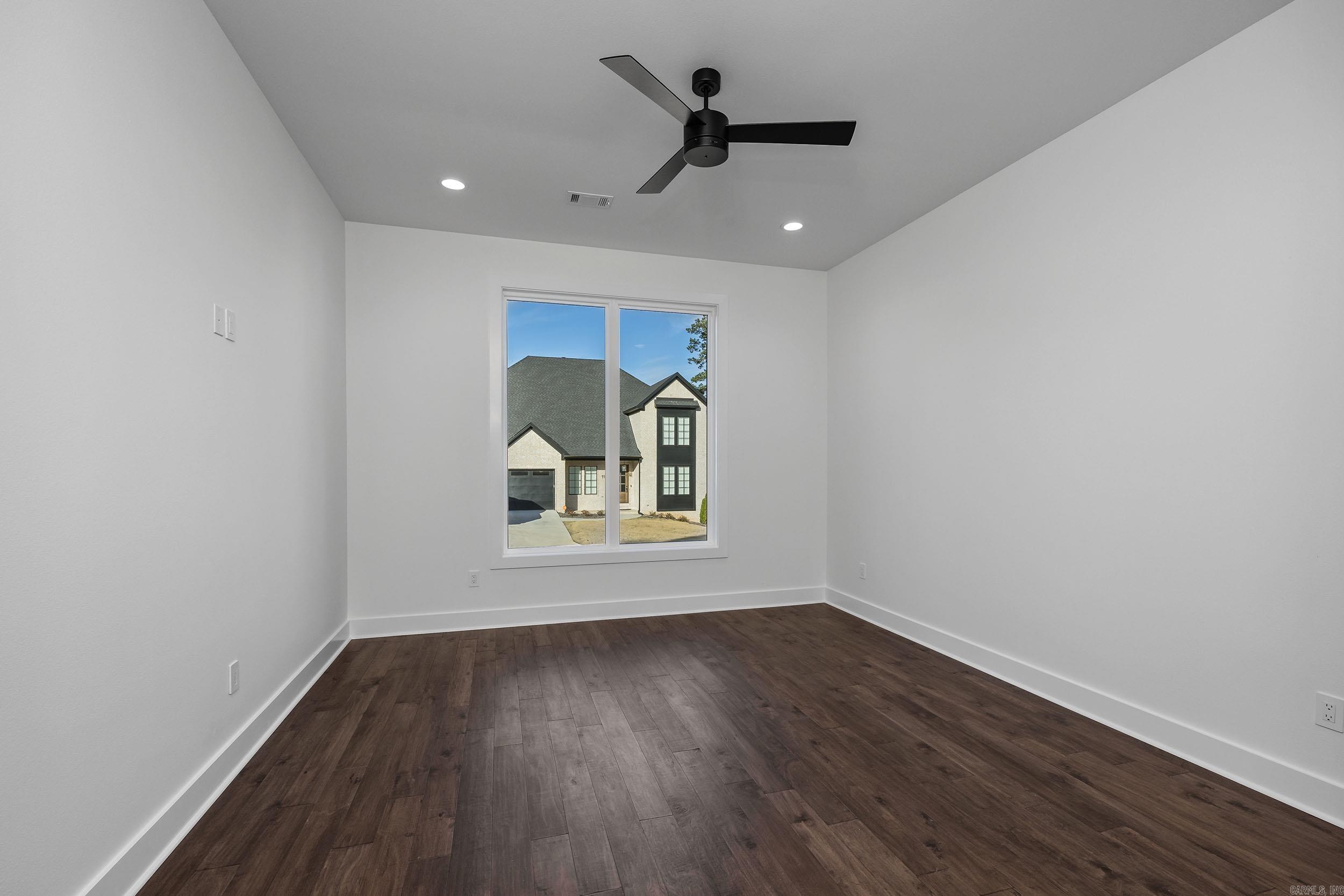 CHENAL VALLEY "FALSTONE COURT" - Residential