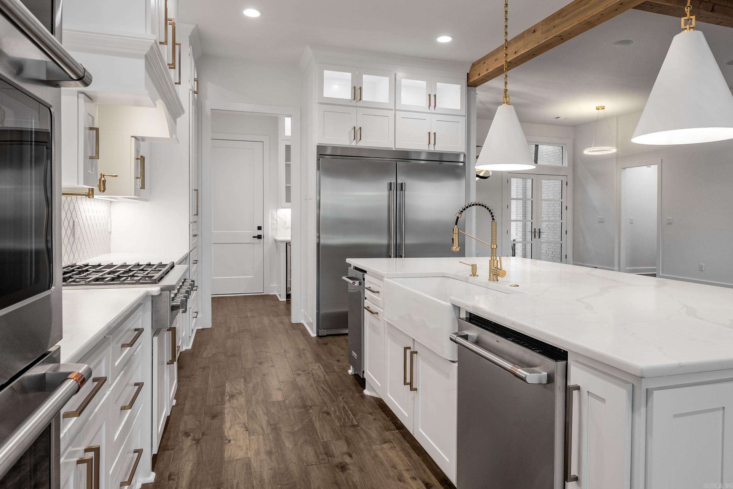 CHENAL VALLEY "FALSTONE COURT" - Residential