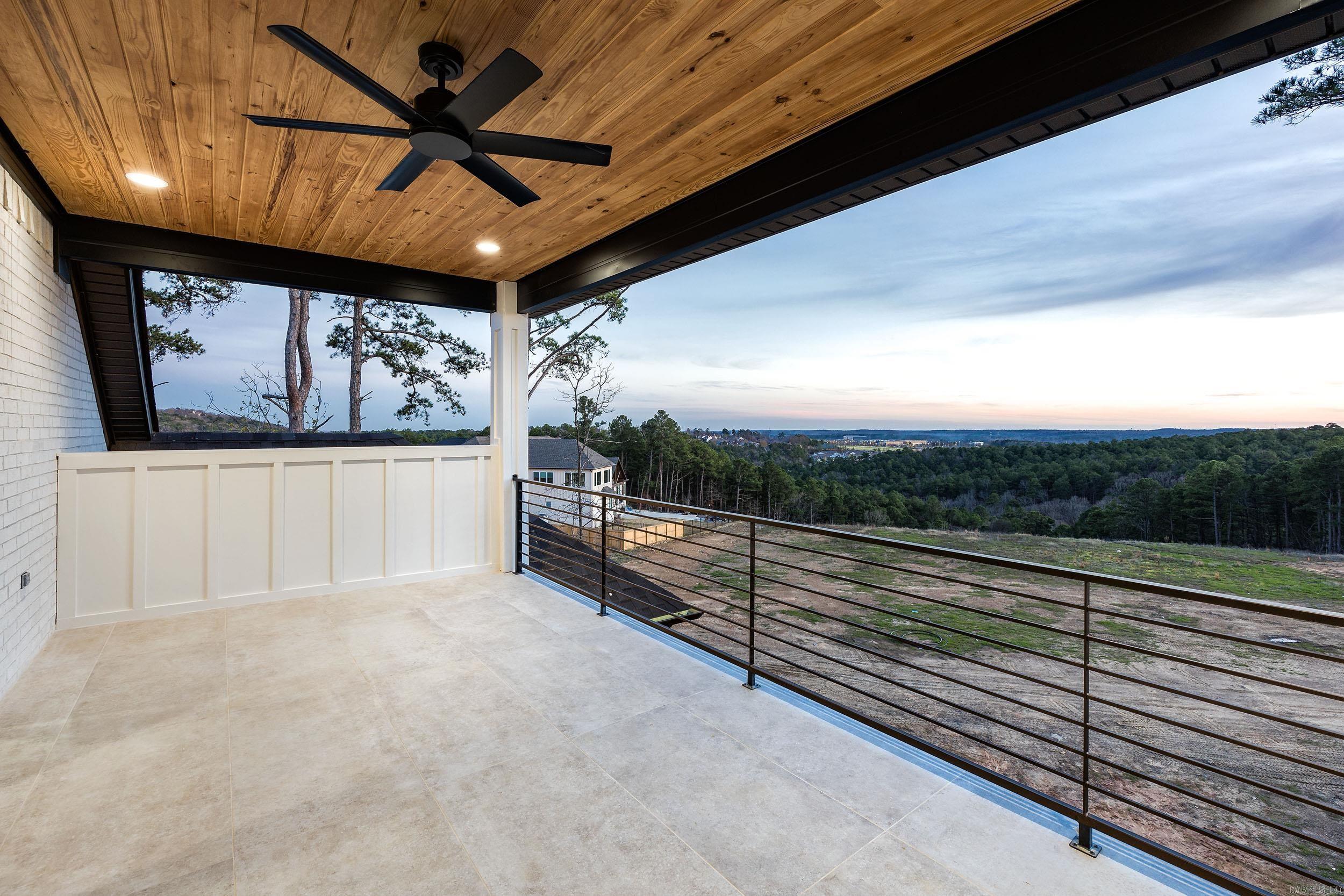 CHENAL VALLEY "FALSTONE COURT" - Residential