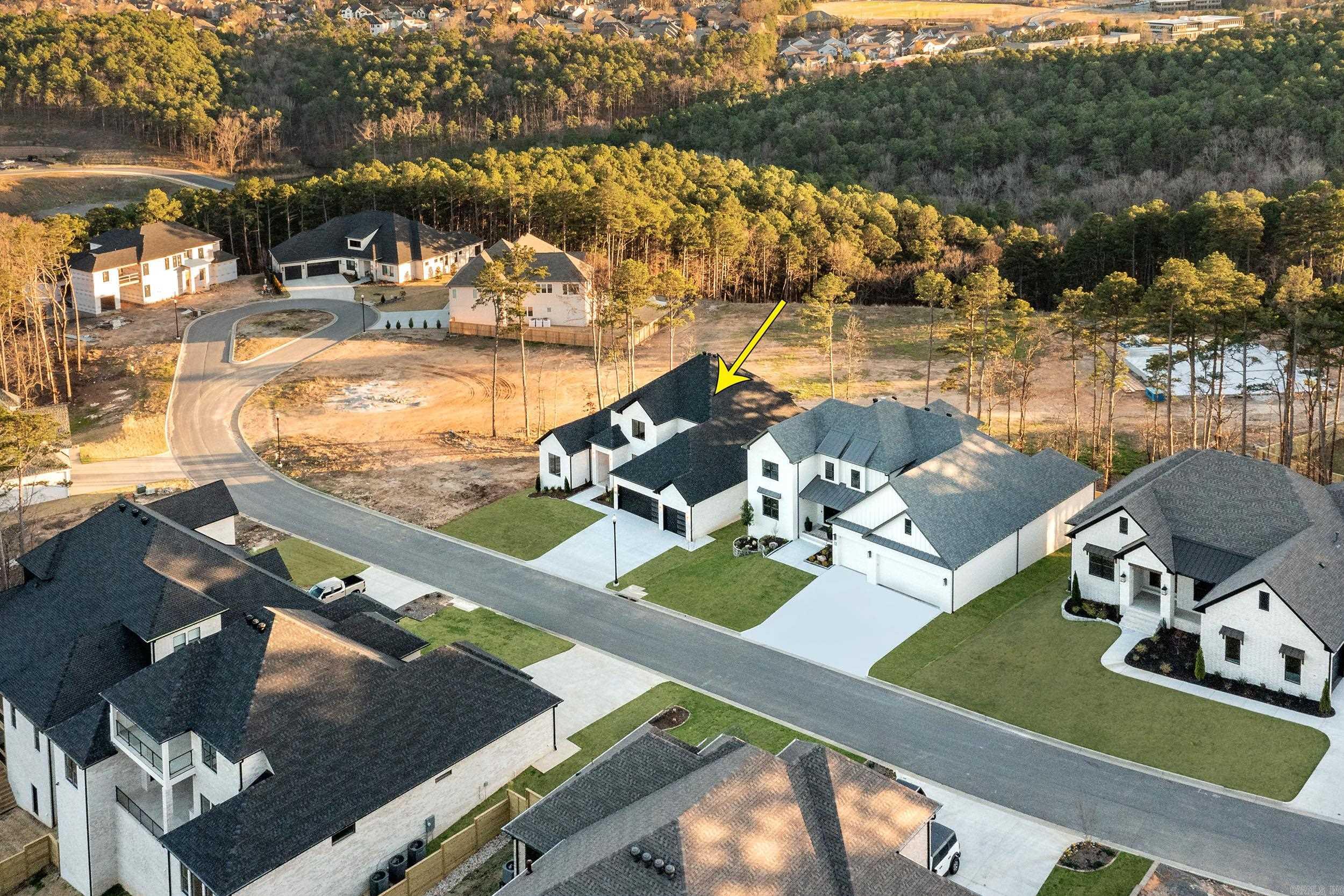 CHENAL VALLEY "FALSTONE COURT" - Residential