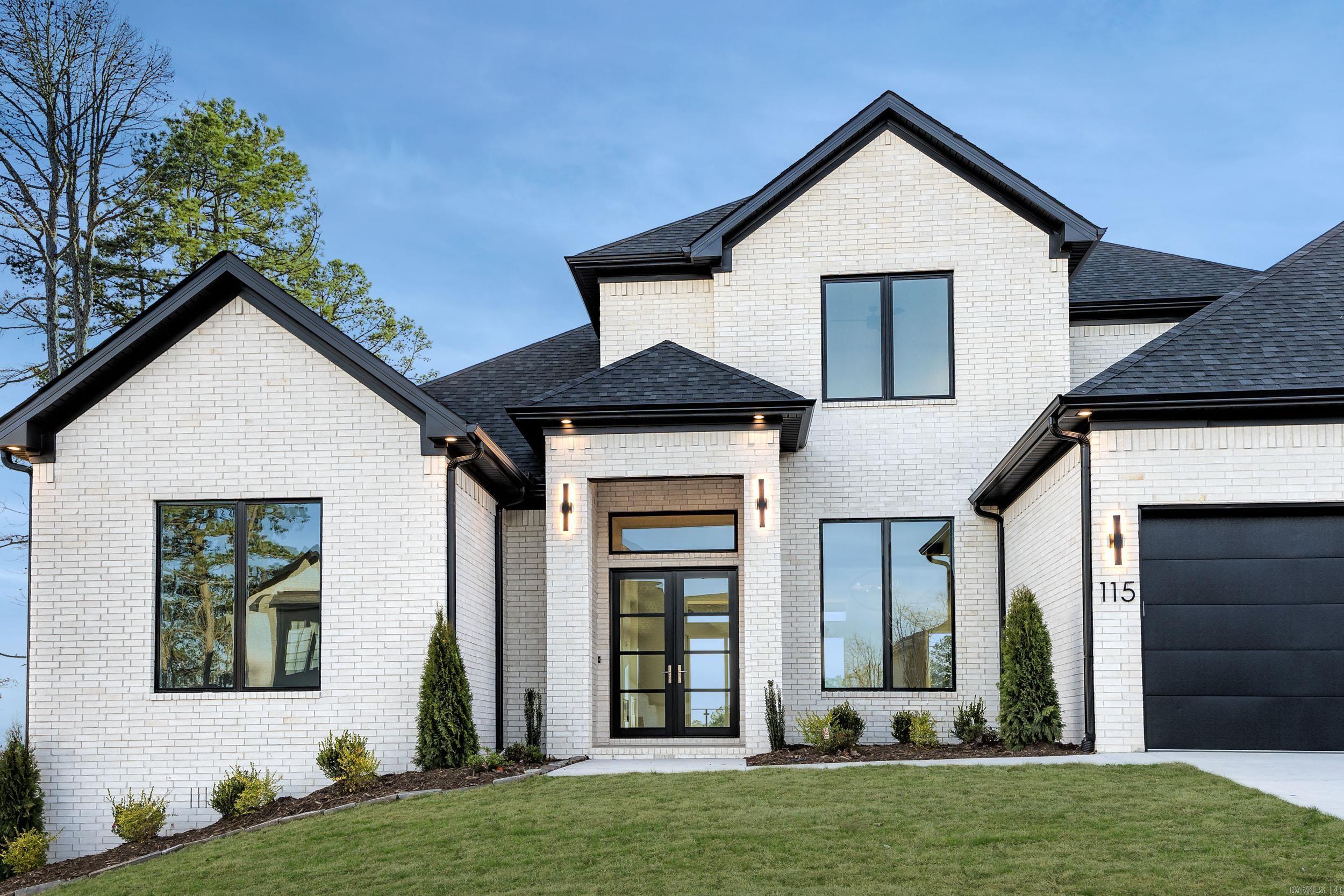 CHENAL VALLEY "FALSTONE COURT" - Residential