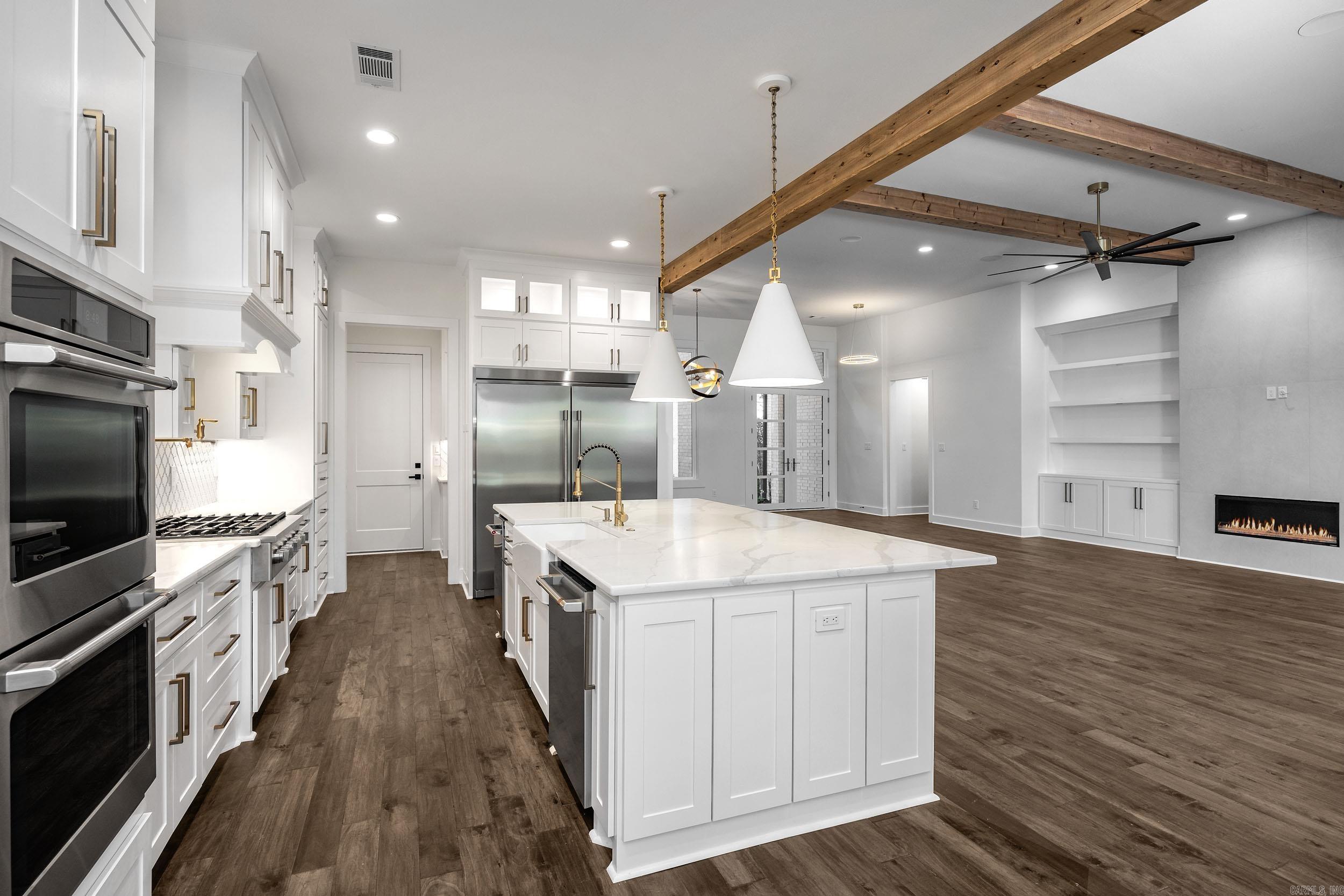 CHENAL VALLEY "FALSTONE COURT" - Residential