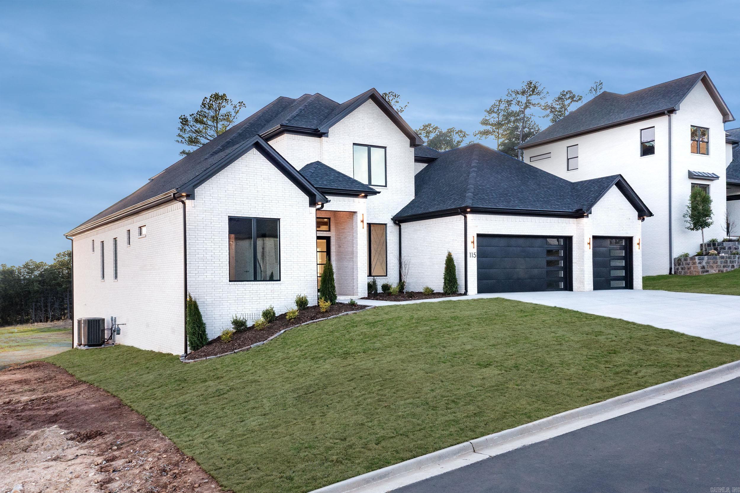 CHENAL VALLEY "FALSTONE COURT" - Residential