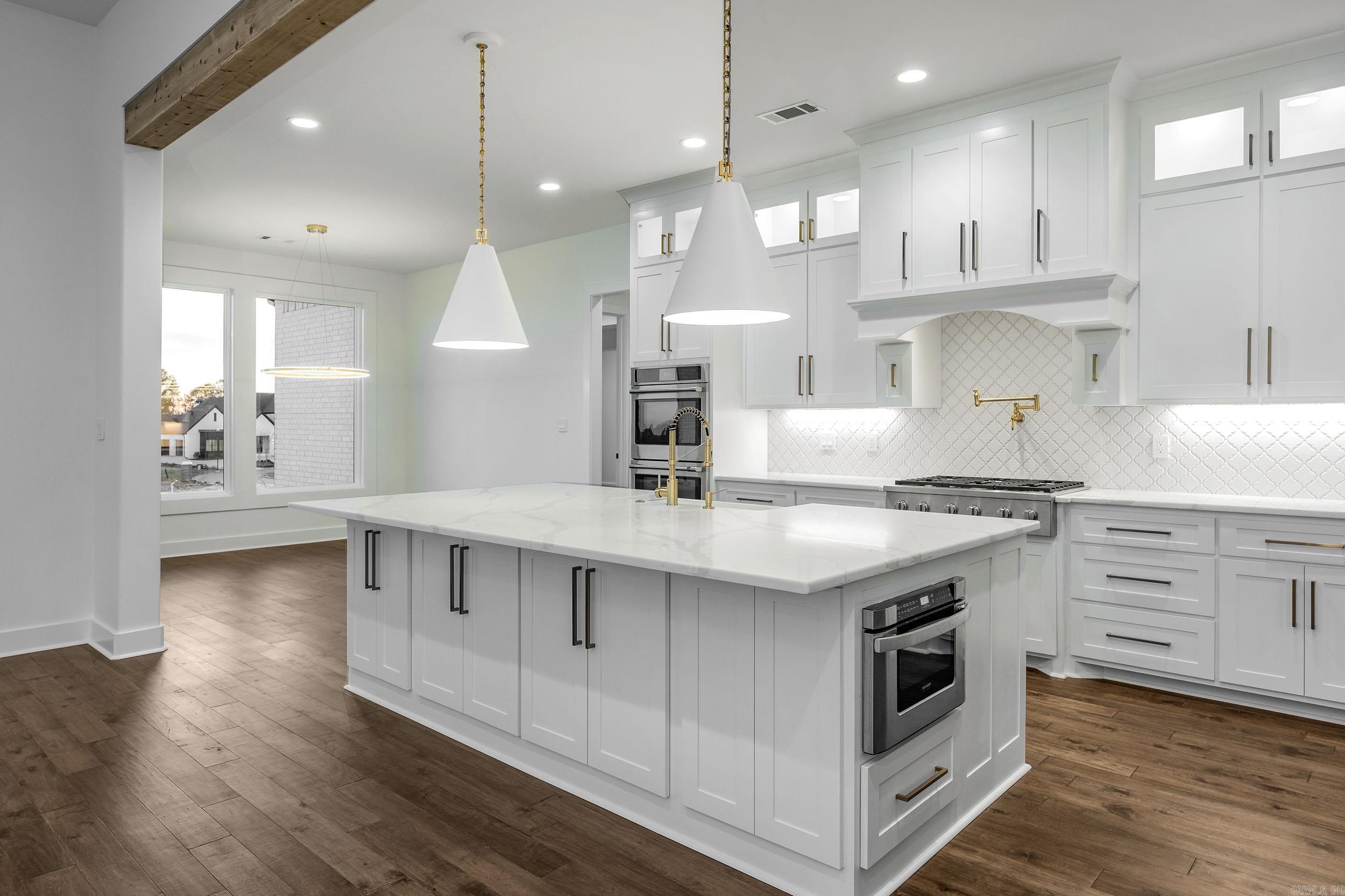 CHENAL VALLEY "FALSTONE COURT" - Residential