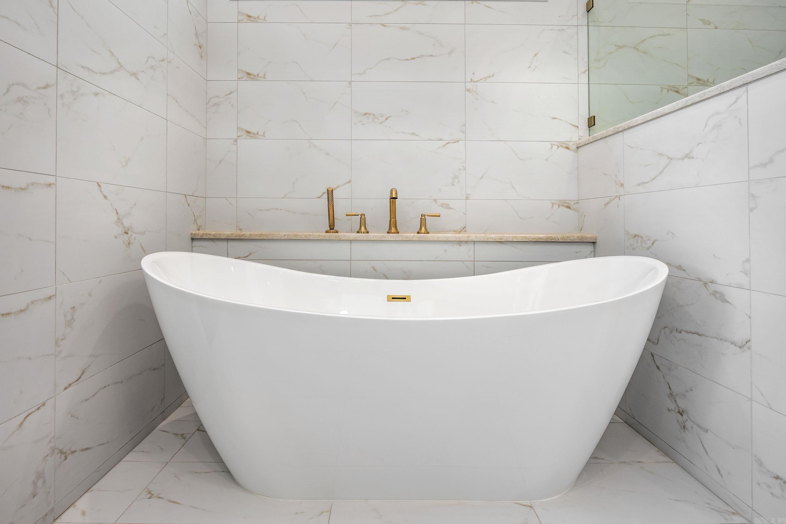 CHENAL VALLEY "FALSTONE COURT" - Residential