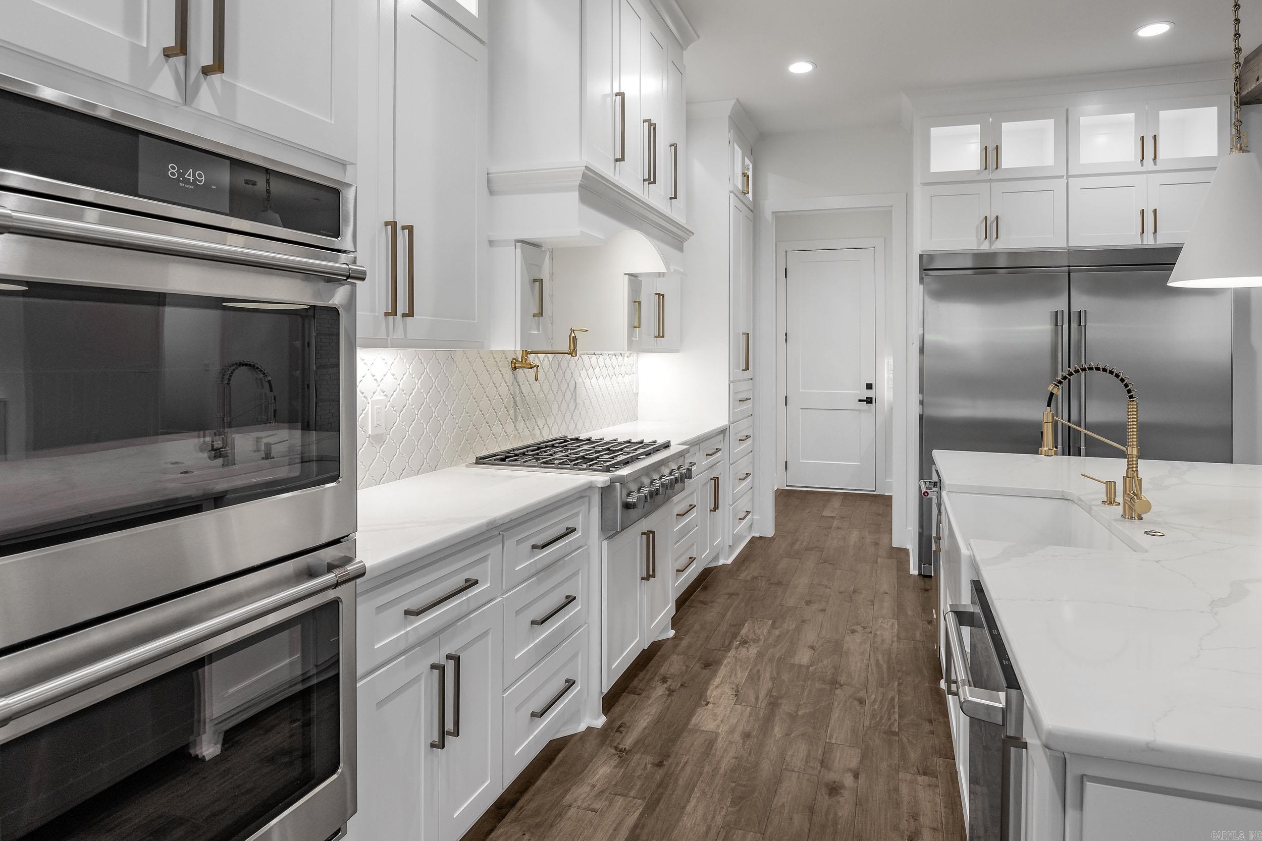 CHENAL VALLEY "FALSTONE COURT" - Residential