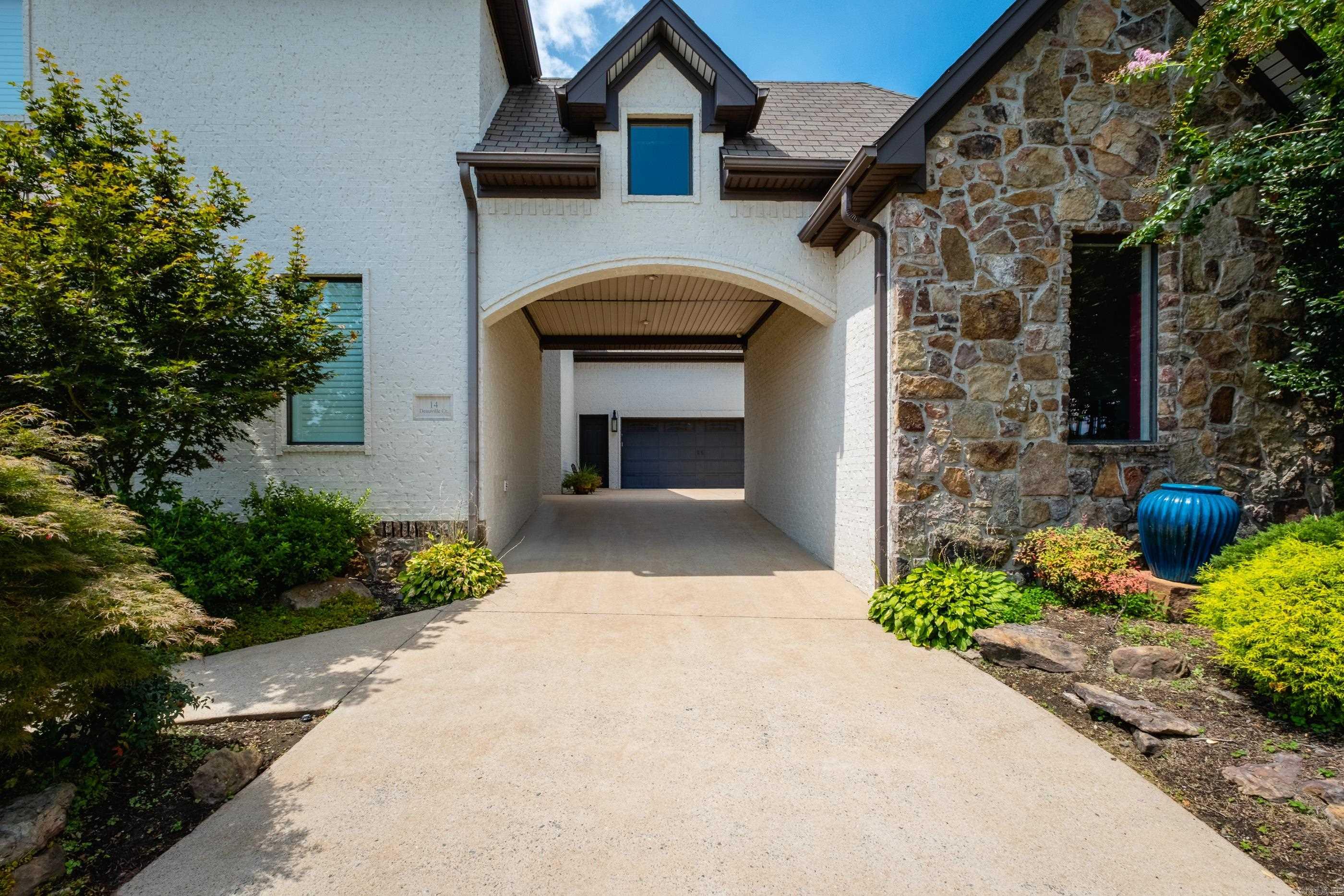 CHENAL VALLEY DEAUVILLE PLACE - Residential