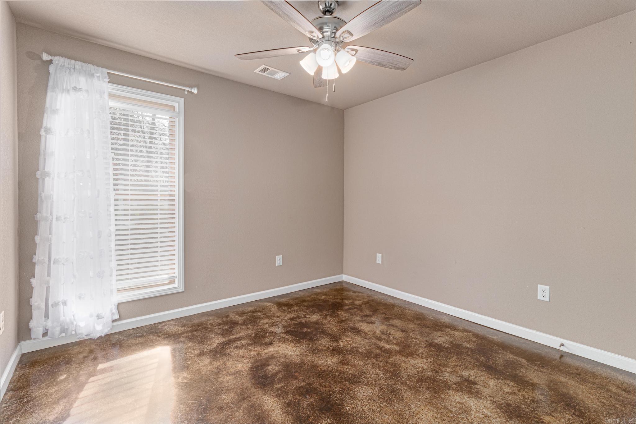 DONLEE RIDGE - Residential