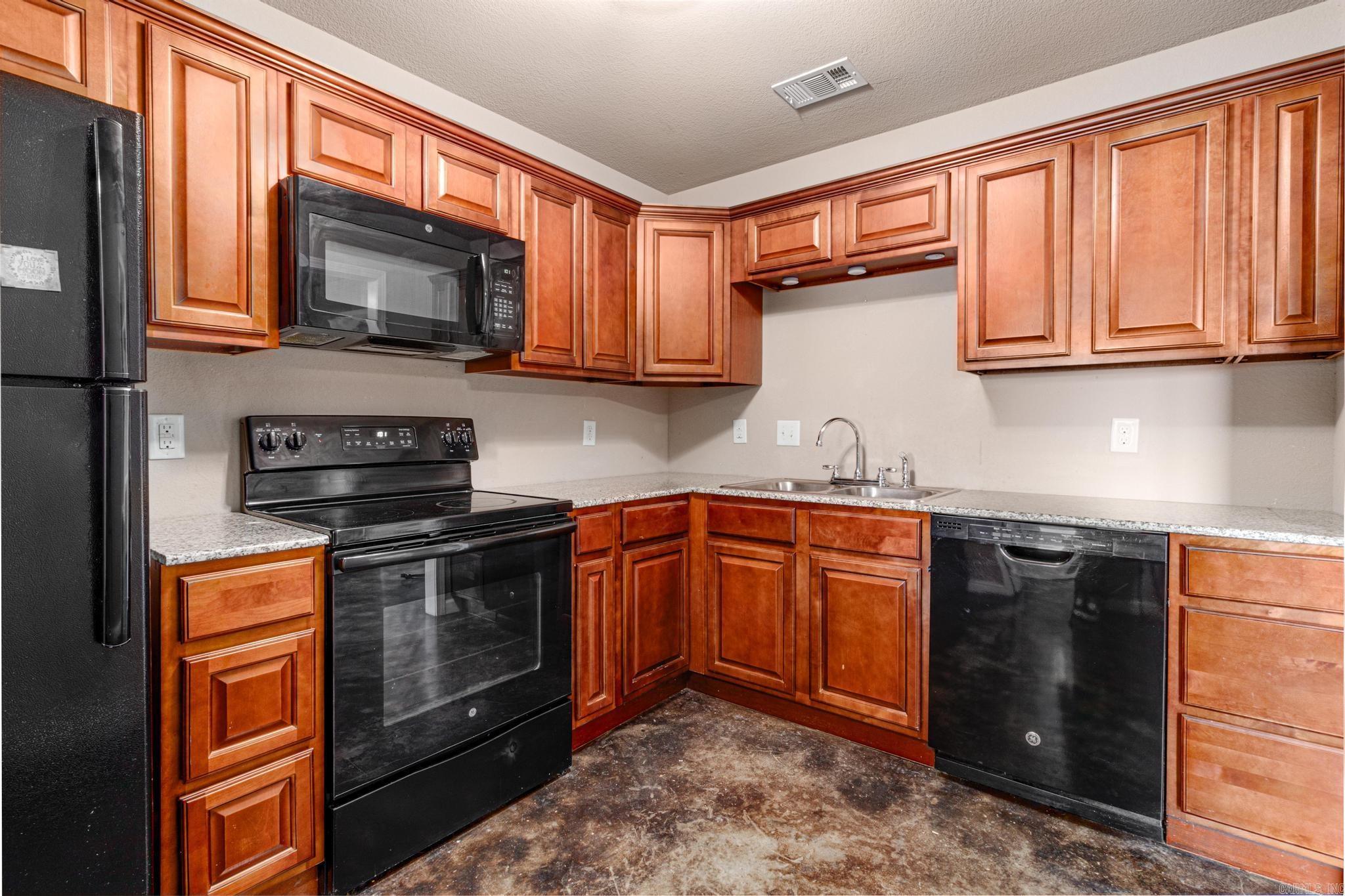 DONLEE RIDGE - Residential