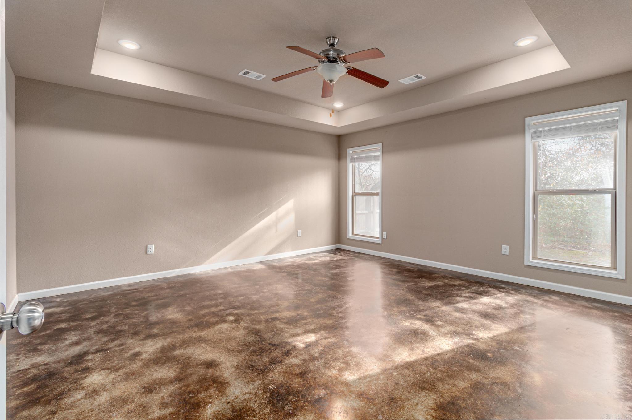 DONLEE RIDGE - Residential