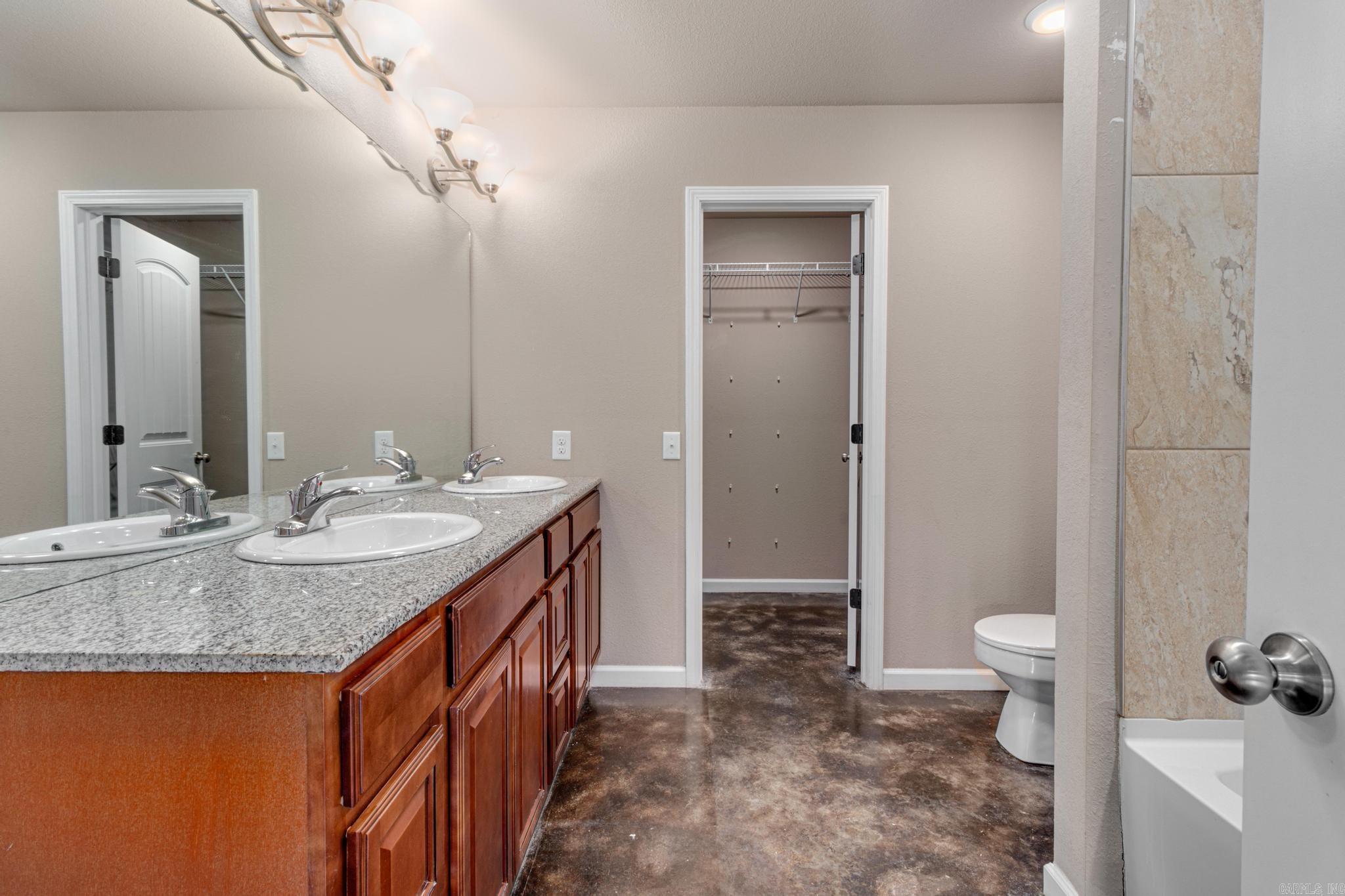 DONLEE RIDGE - Residential