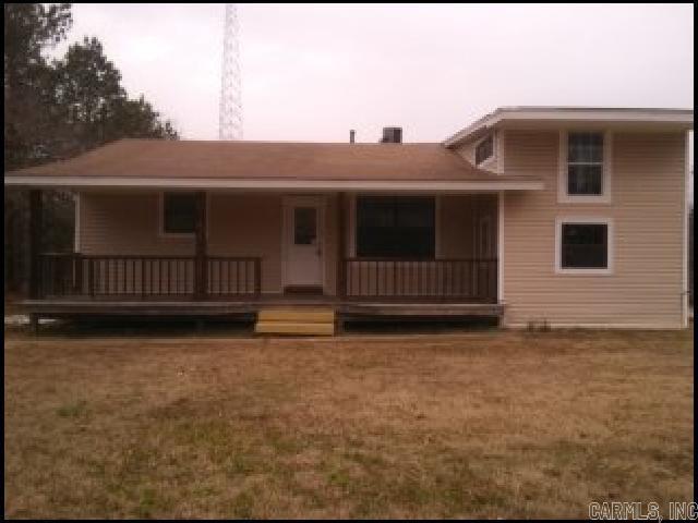 *SOUTHWEST LITTLE ROCK* CONVENIENTLY LOCATED IN THE RED SPRINGS ACRES NEIGHBORHOOD!! This 3 Bedroom And 2 Bath Home Features Split Level Floor Plan With Almost 1450 Sqft! Electric Range And Dishwasher Provided In Kitchen! Washer And Dryer Hookups! Partially Fenced Backyard! Carport For Parking! PET FRIENDLY!! AVAILABLE MID OCTOBER 2025!!!
