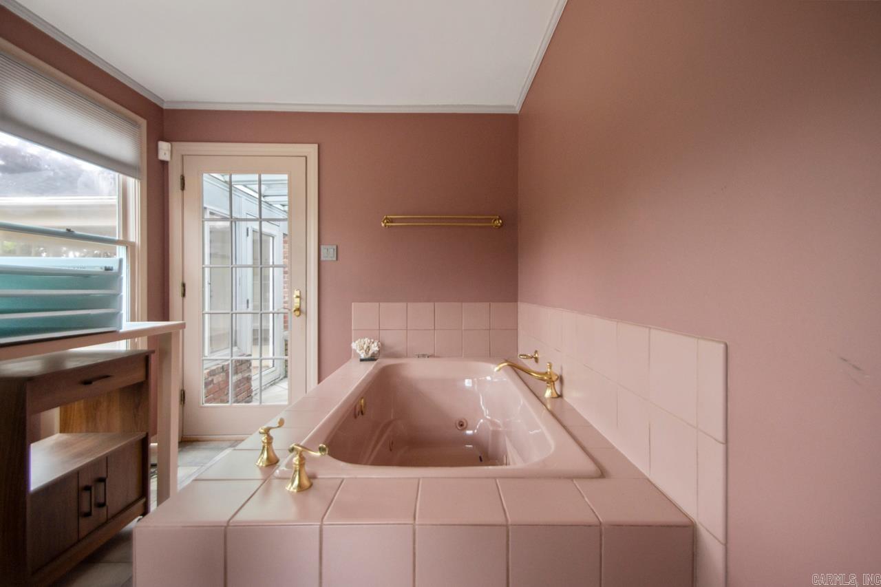 WALNUT VALLEY - Residential