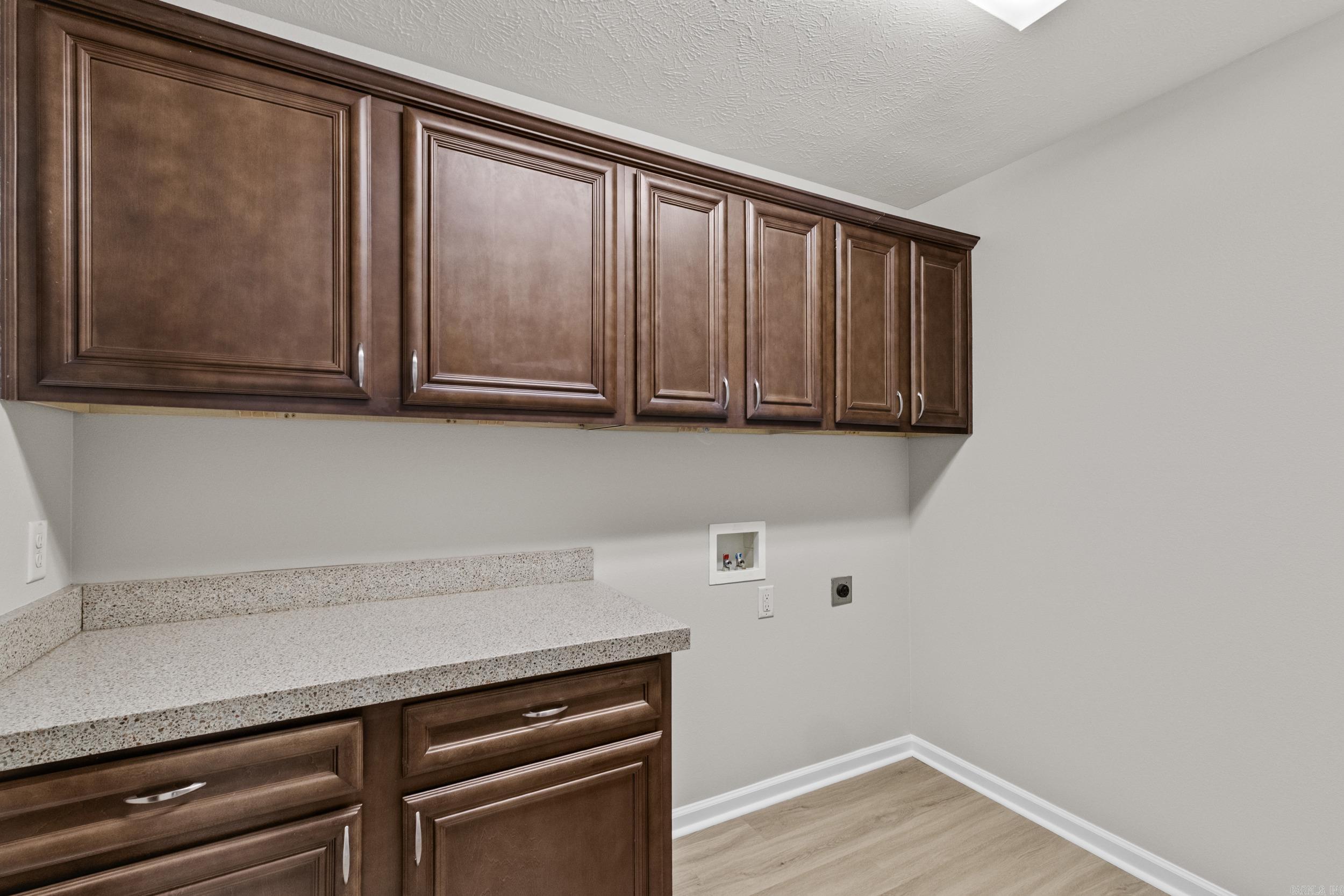 MAKENNA COVE - Residential