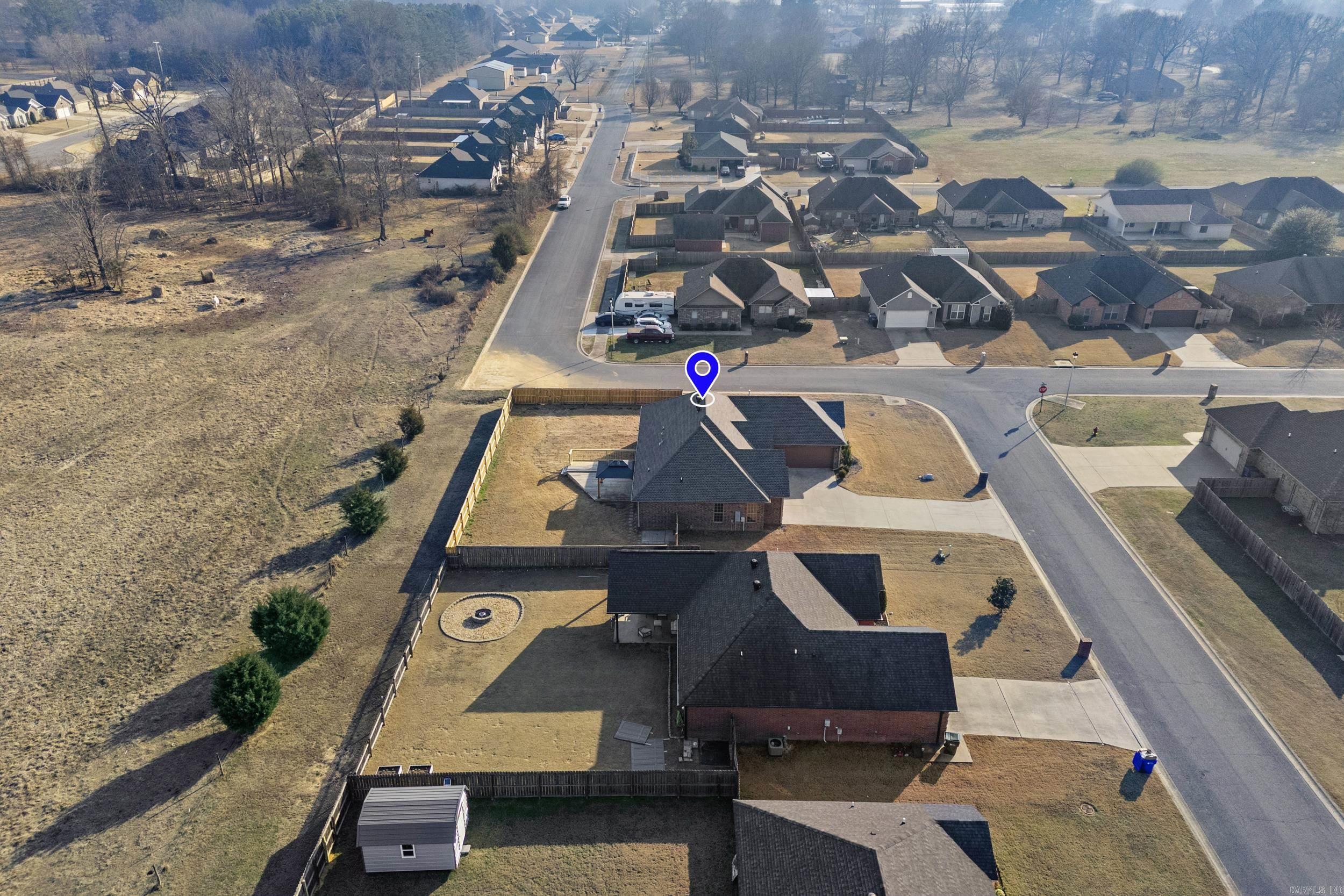 MAKENNA COVE - Residential