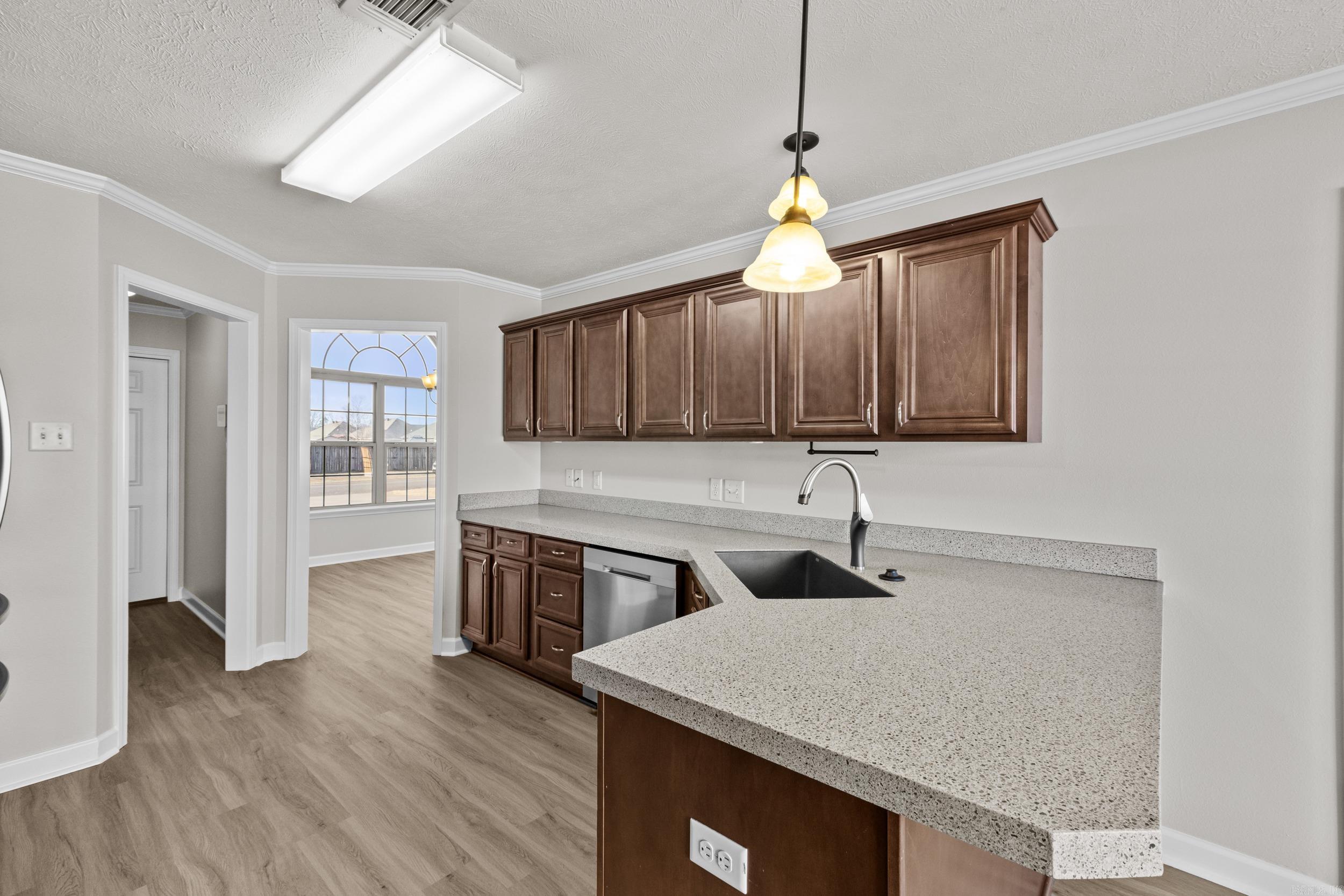 MAKENNA COVE - Residential