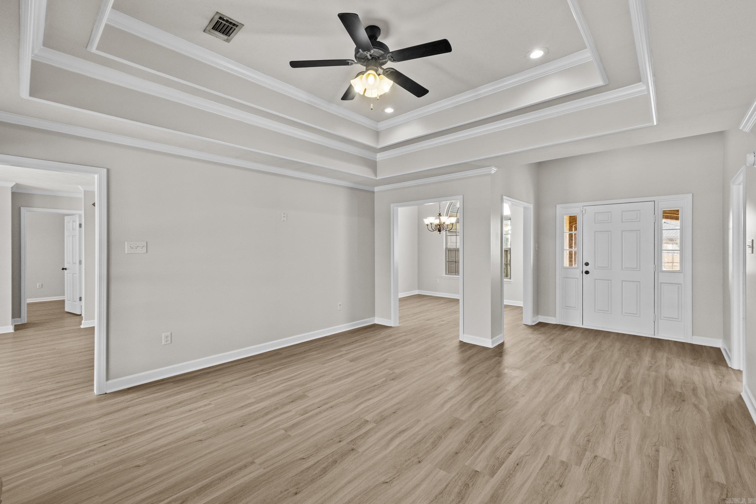 MAKENNA COVE - Residential