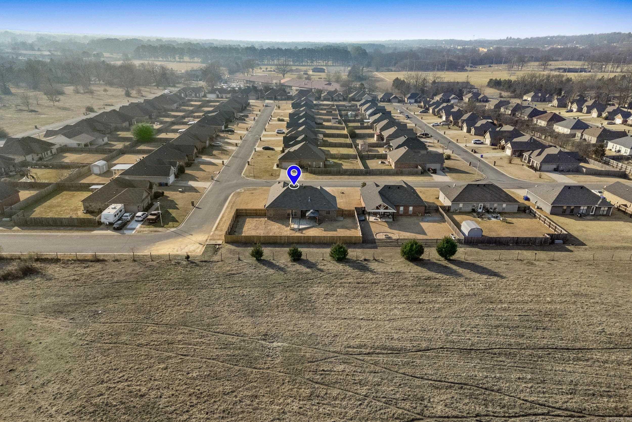 MAKENNA COVE - Residential