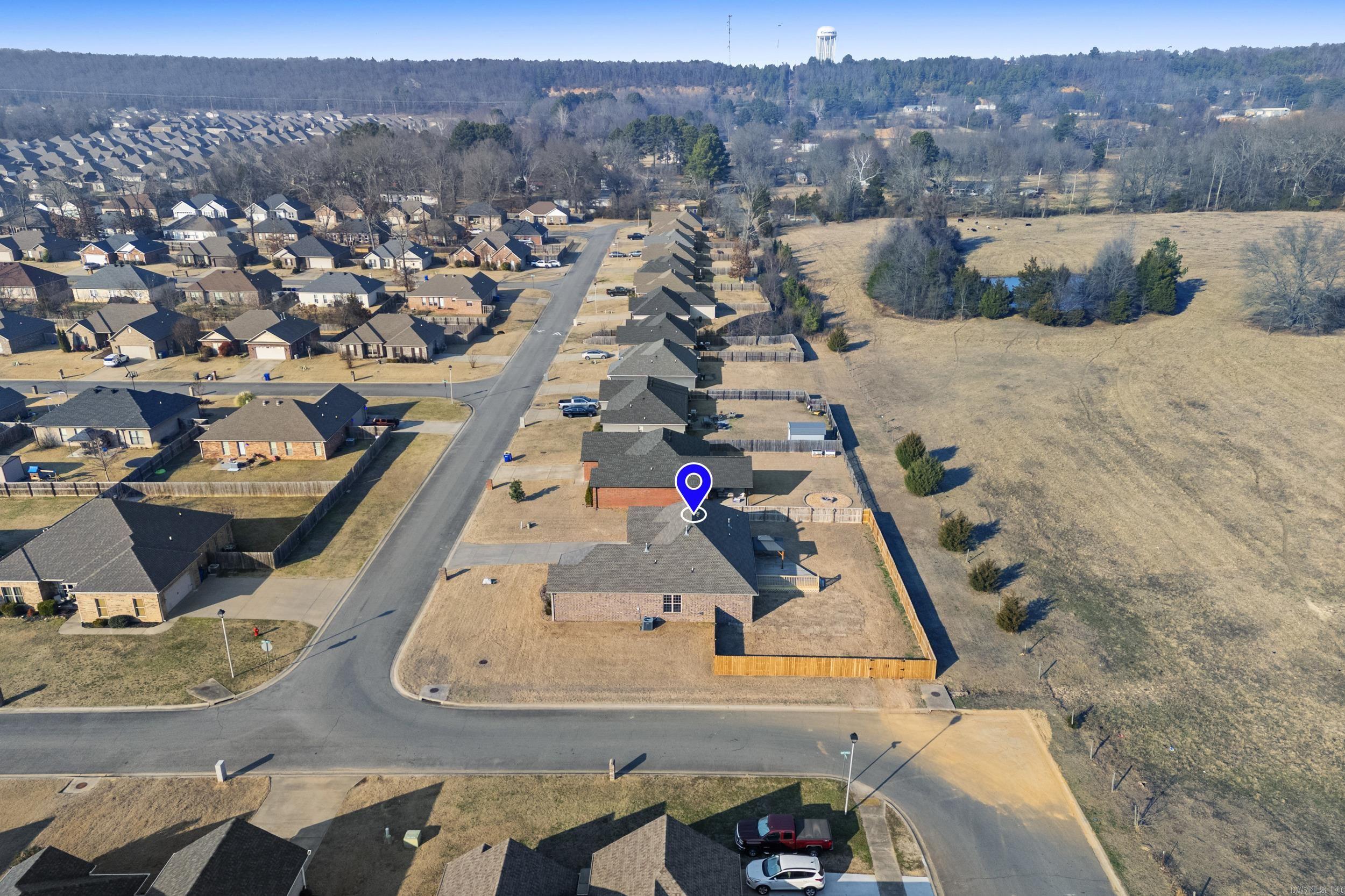 MAKENNA COVE - Residential