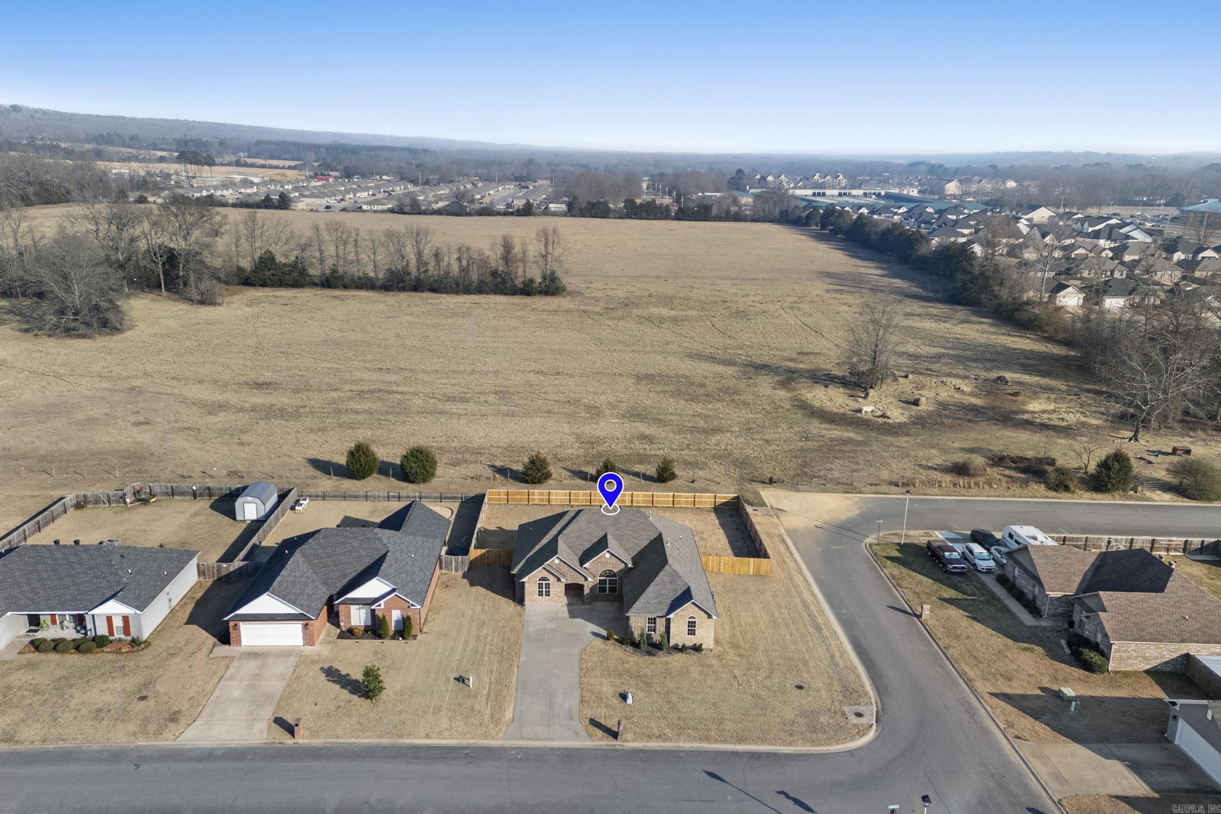 MAKENNA COVE - Residential