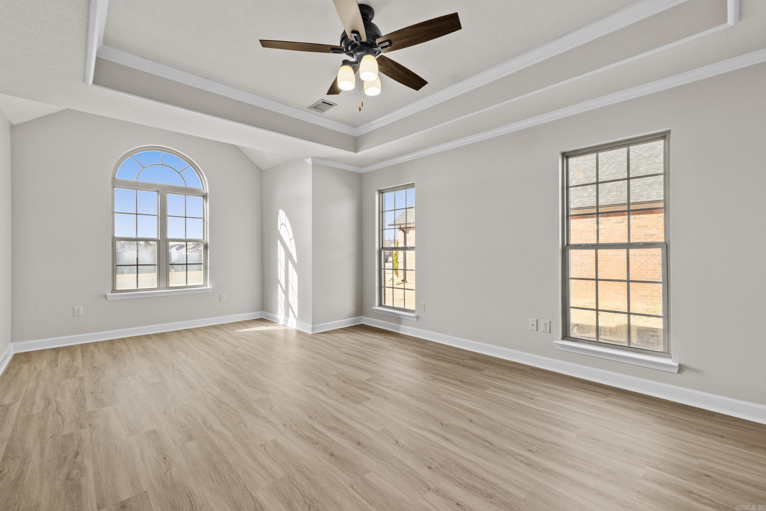 MAKENNA COVE - Residential