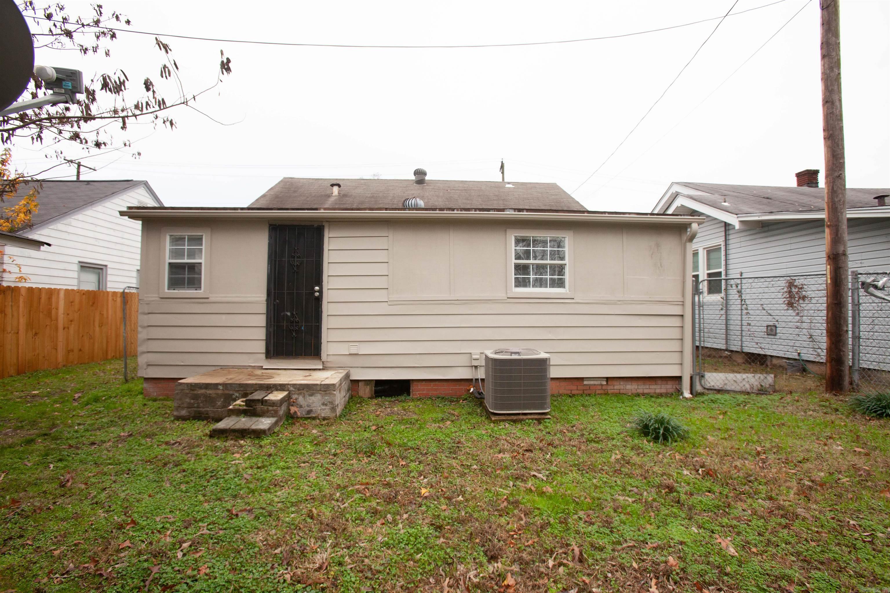 Missouri Pacific - Residential Lease