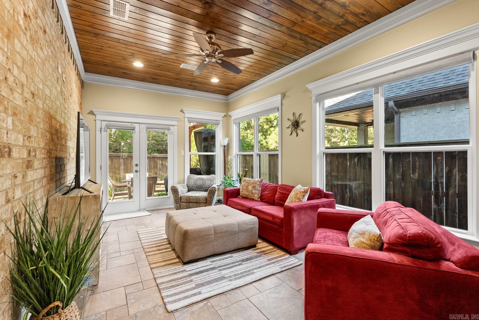 WILDWOOD PLACE - Residential