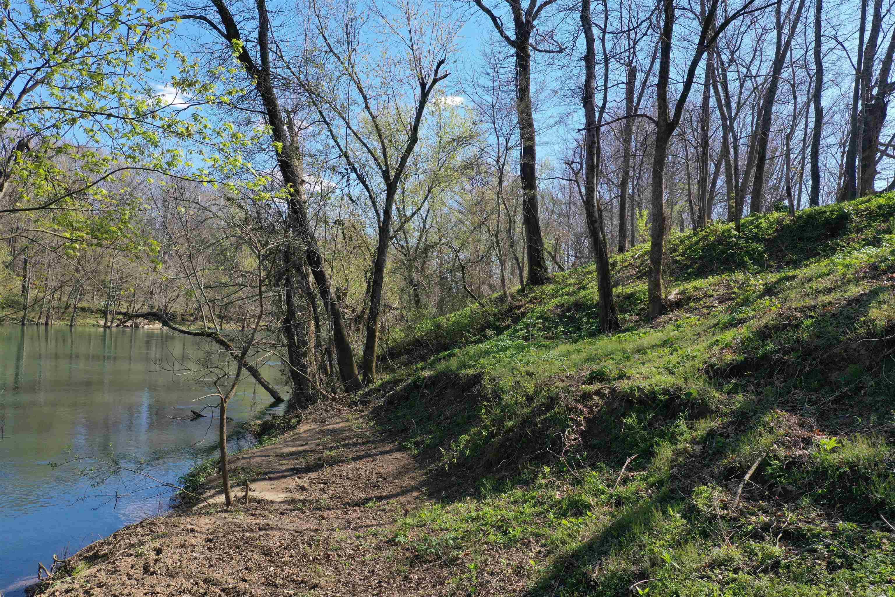 Metes & Bounds - Land