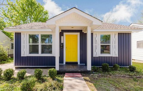 Photo of 524 W Cross Street, Benton, AR 72015 (MLS # 26014596)