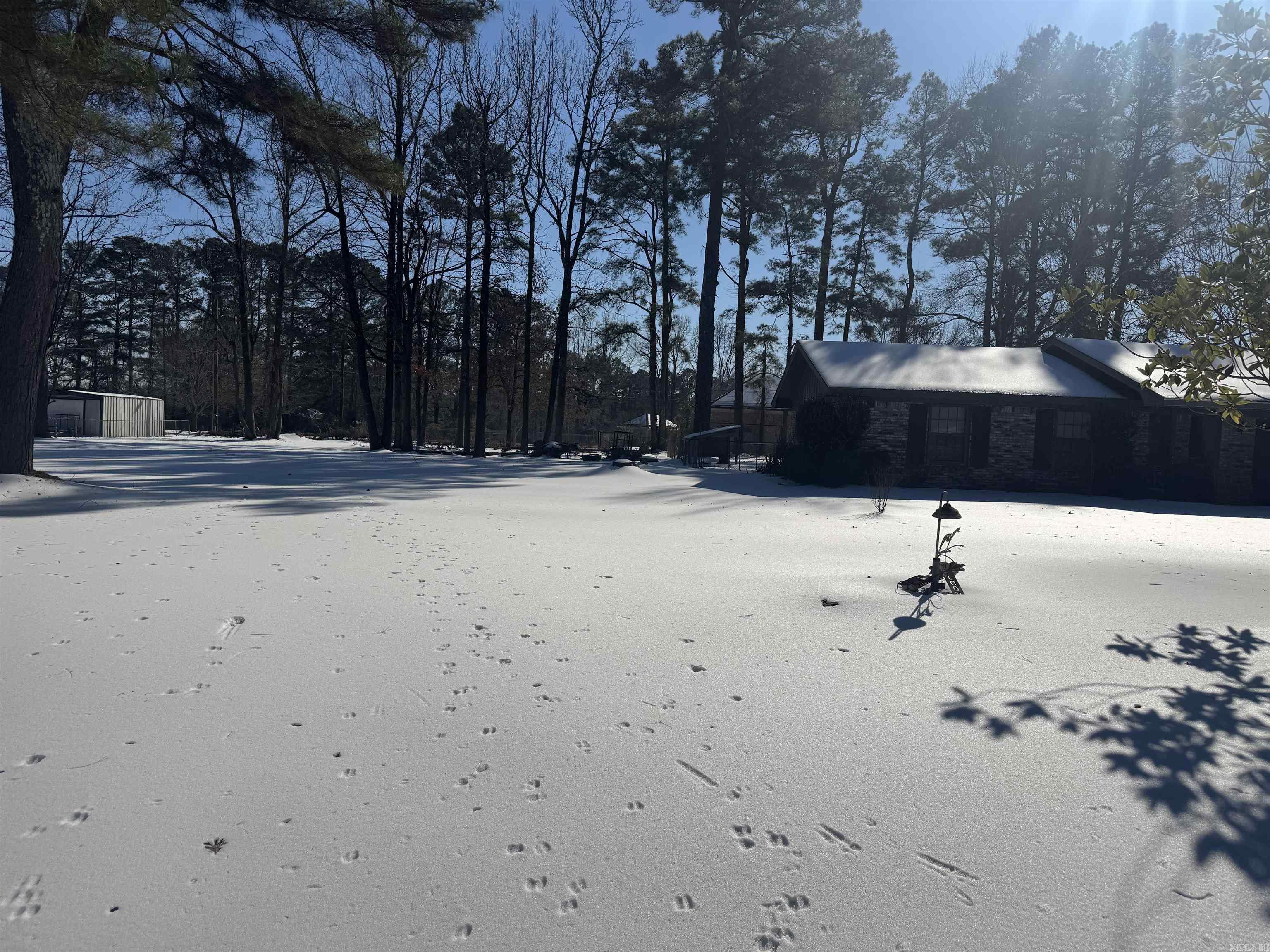 TOWN & COUNTRY ADD - Residential