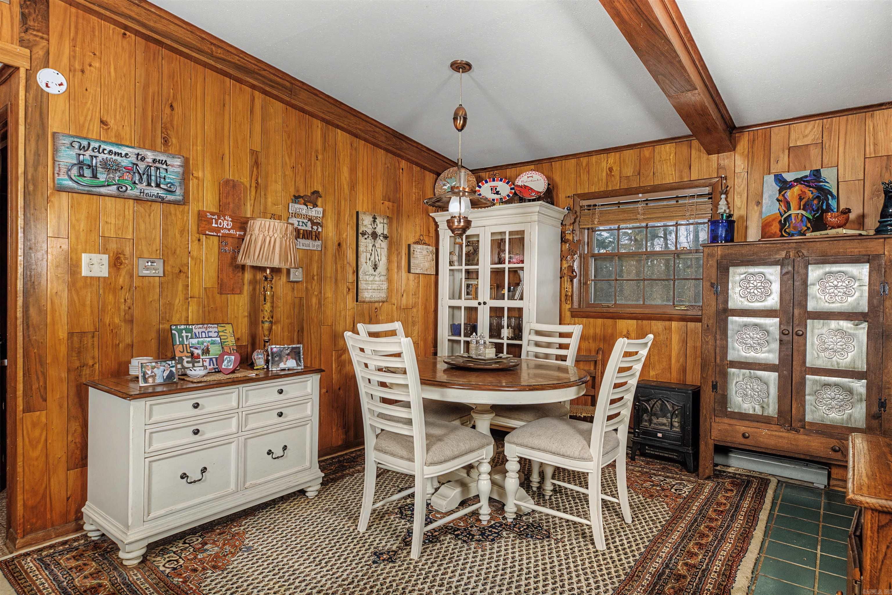 TOWN & COUNTRY ADD - Residential