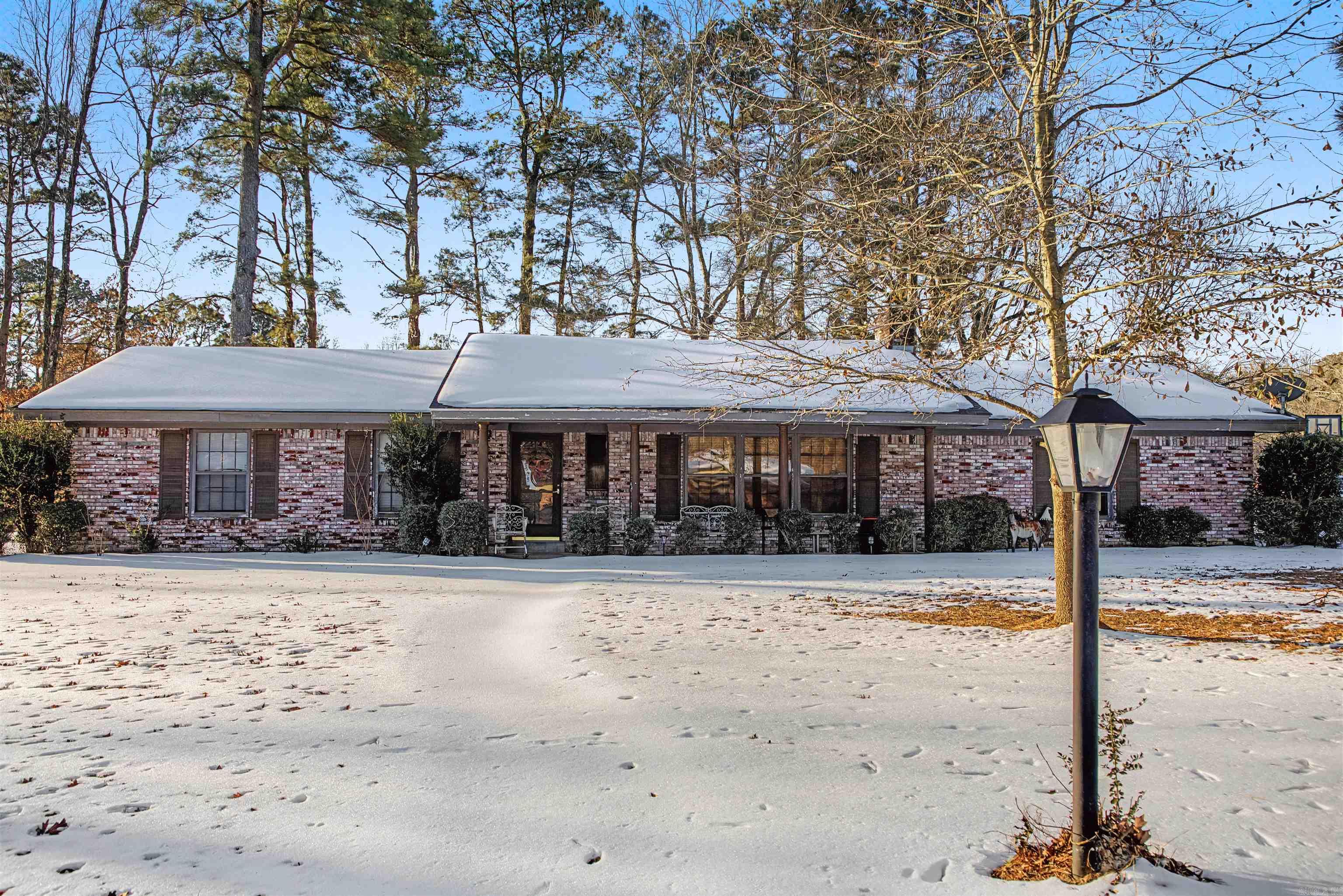 TOWN & COUNTRY ADD - Residential